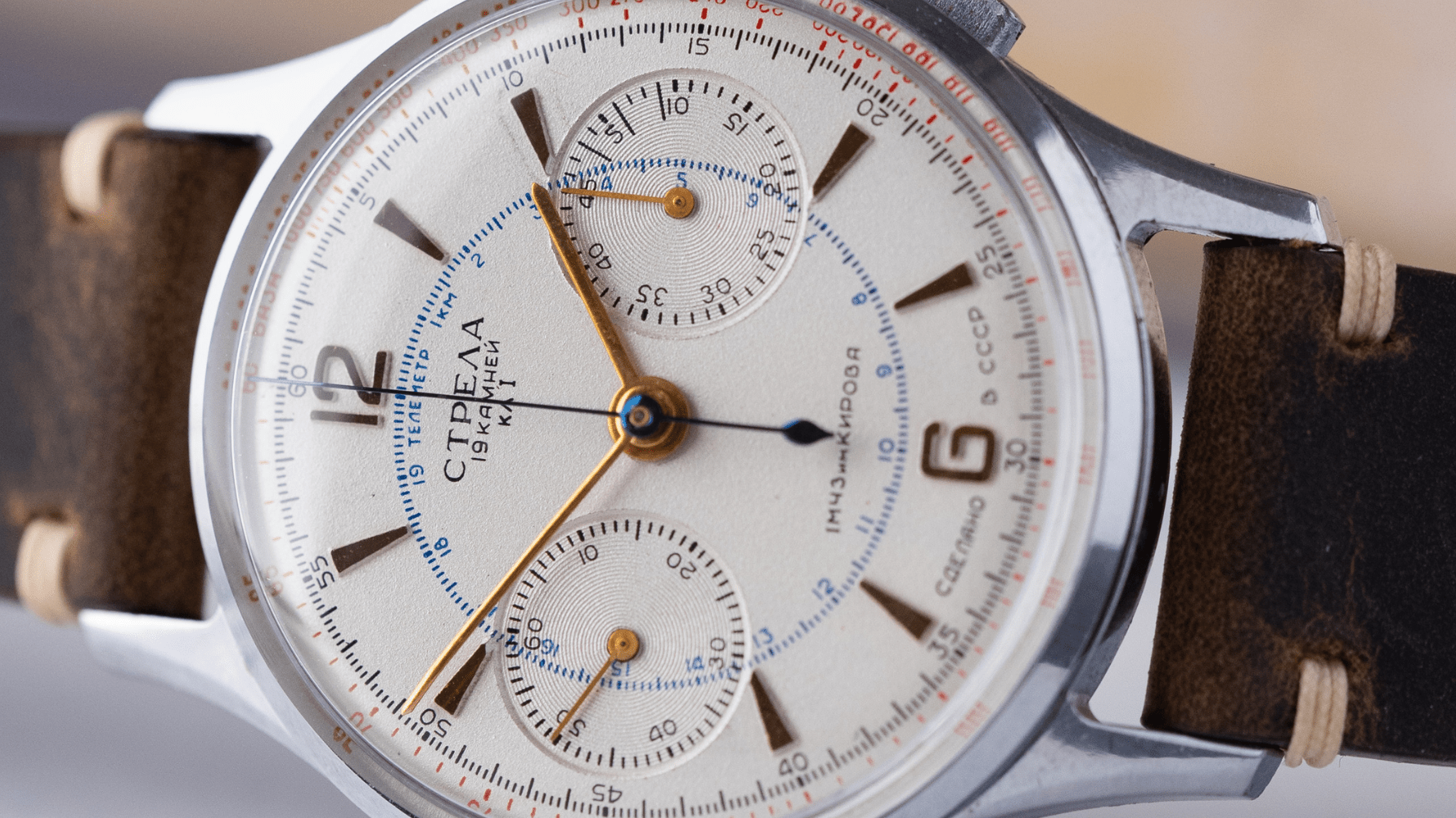 Strela Watch: The First Soviet Chronograph and Its Space Legacy - DuMarko