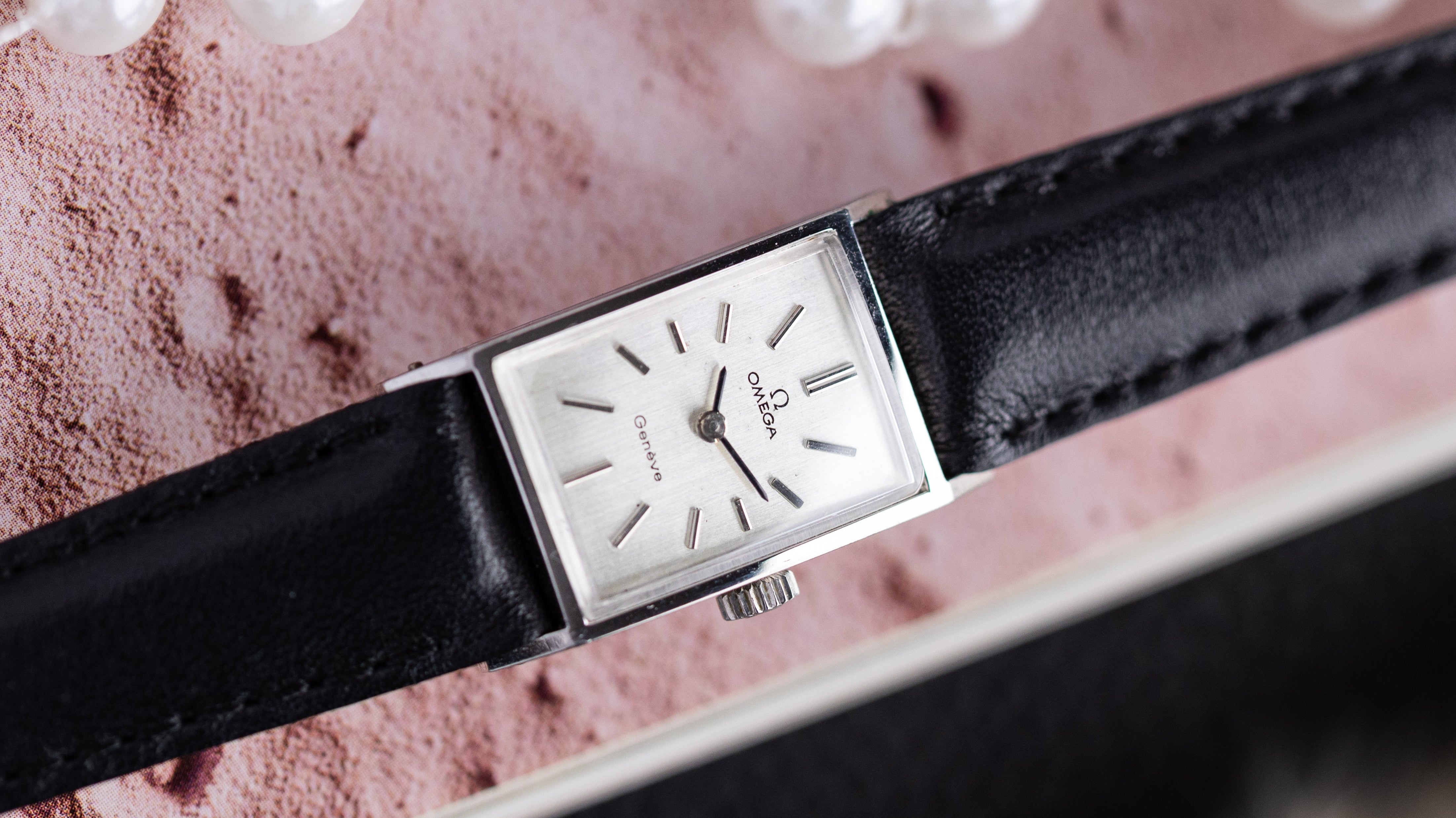 The Most Interesting Watches from the 2025 Golden Globes - DuMarko