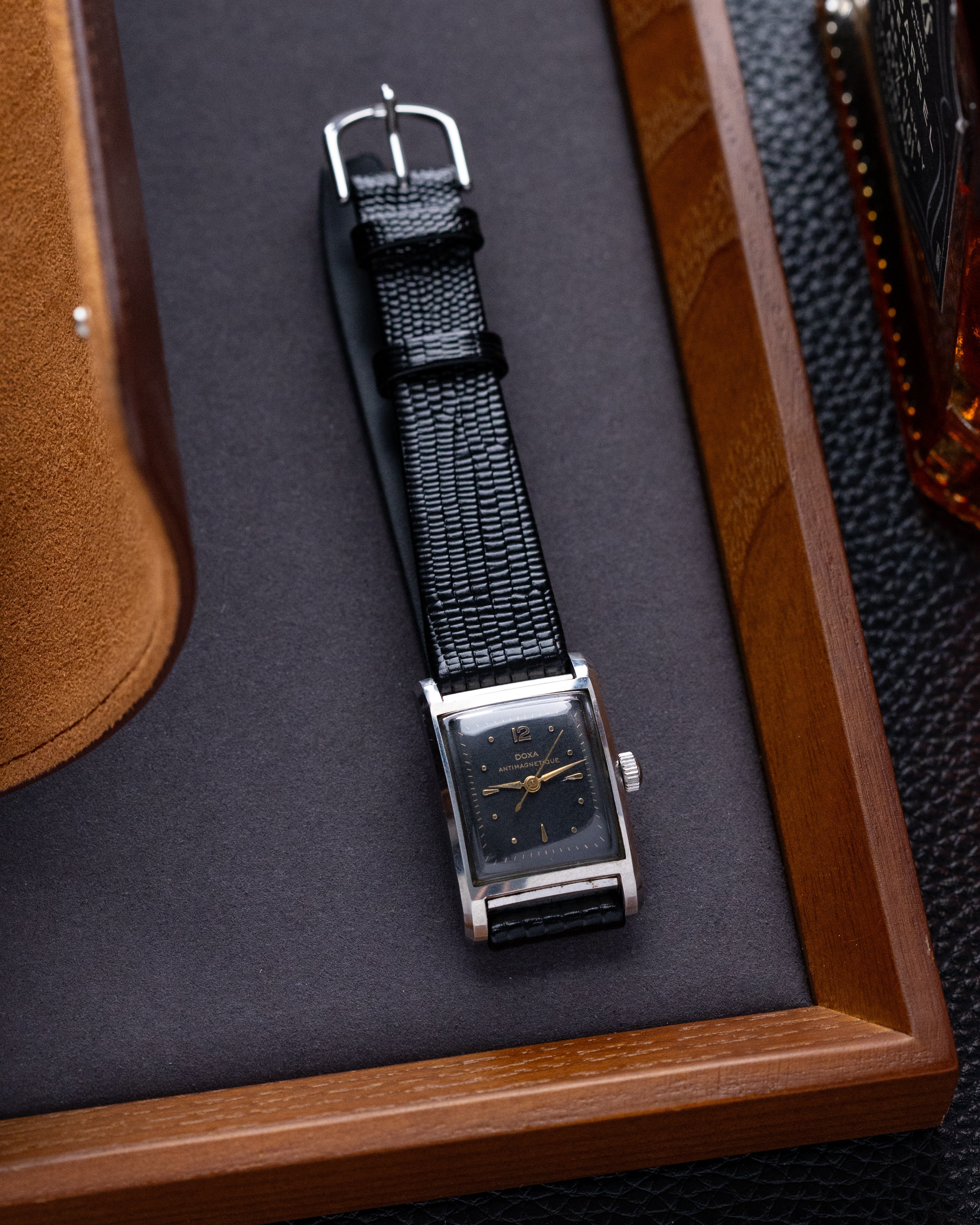 Doxa Vintage Art Deco Tank, Black Gilt Dial, Early Hermetic Sealed and Antimagnetic from 1940's - DuMarko