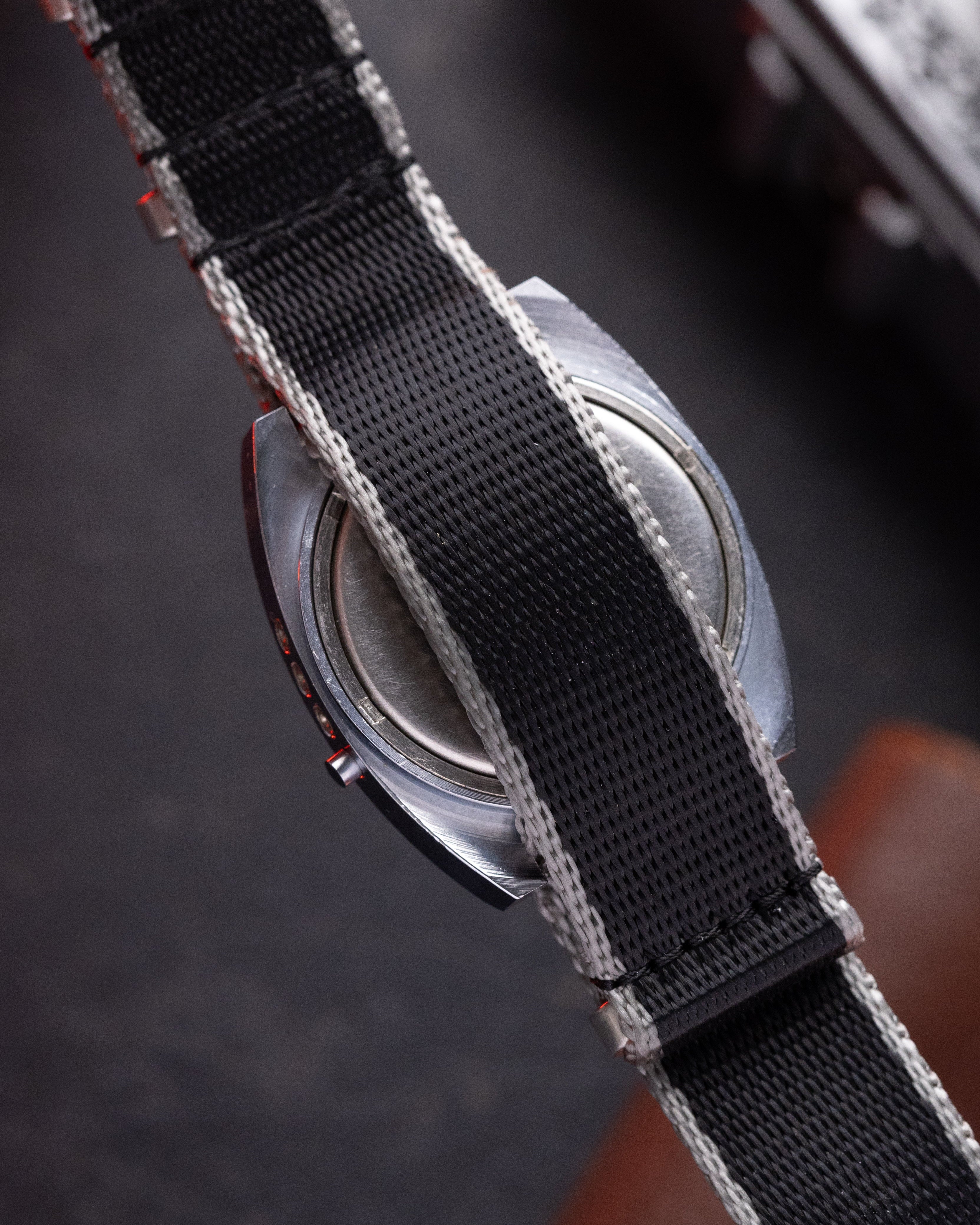 Electronica 5 Vintage Digital Soviet Watch (Elektronika) - VintageDuMarko