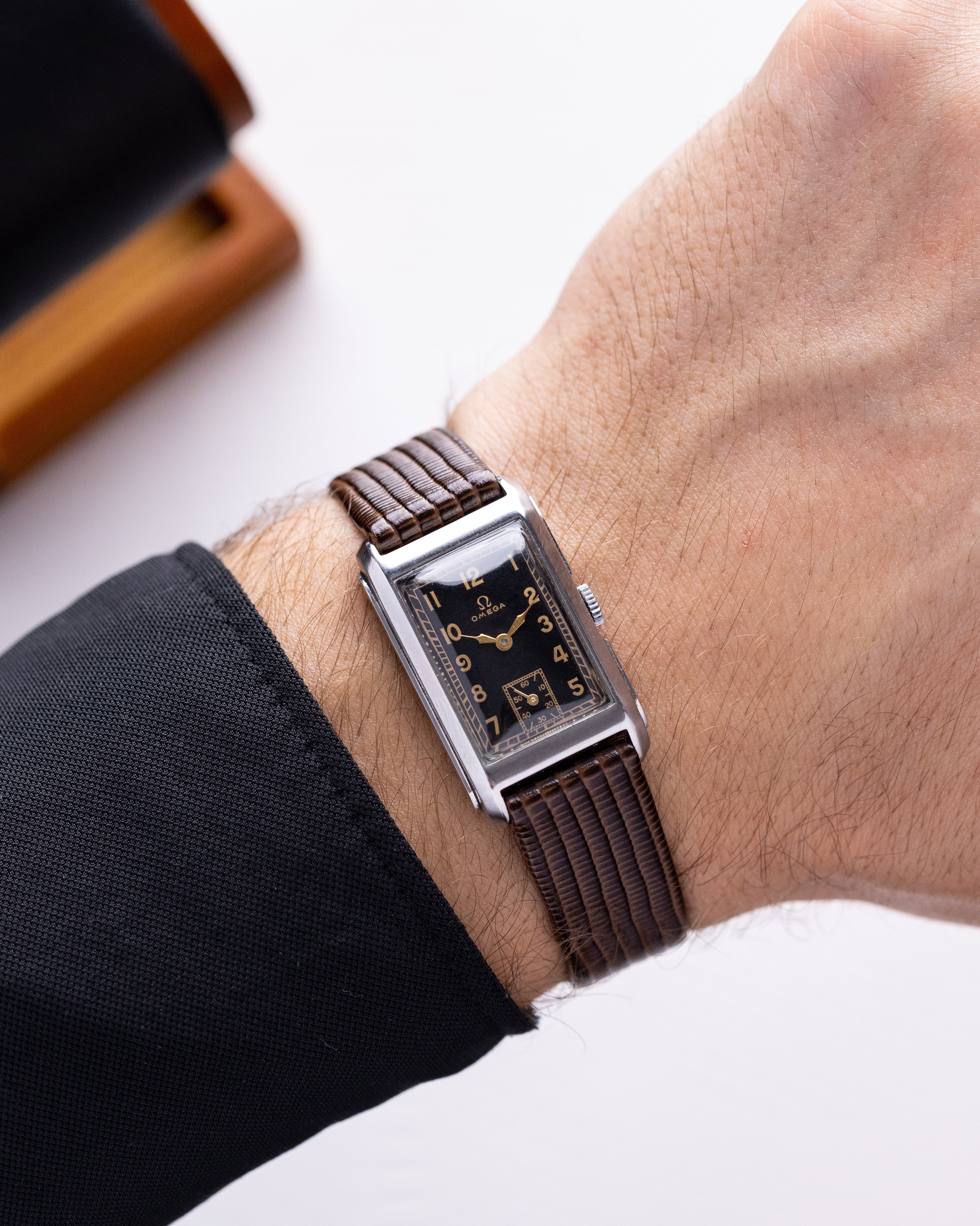 Omega Art Deco Tank, Vintage Swiss watch, Black Gilt Dial, Cal. T17 from 1930’s - DuMarko