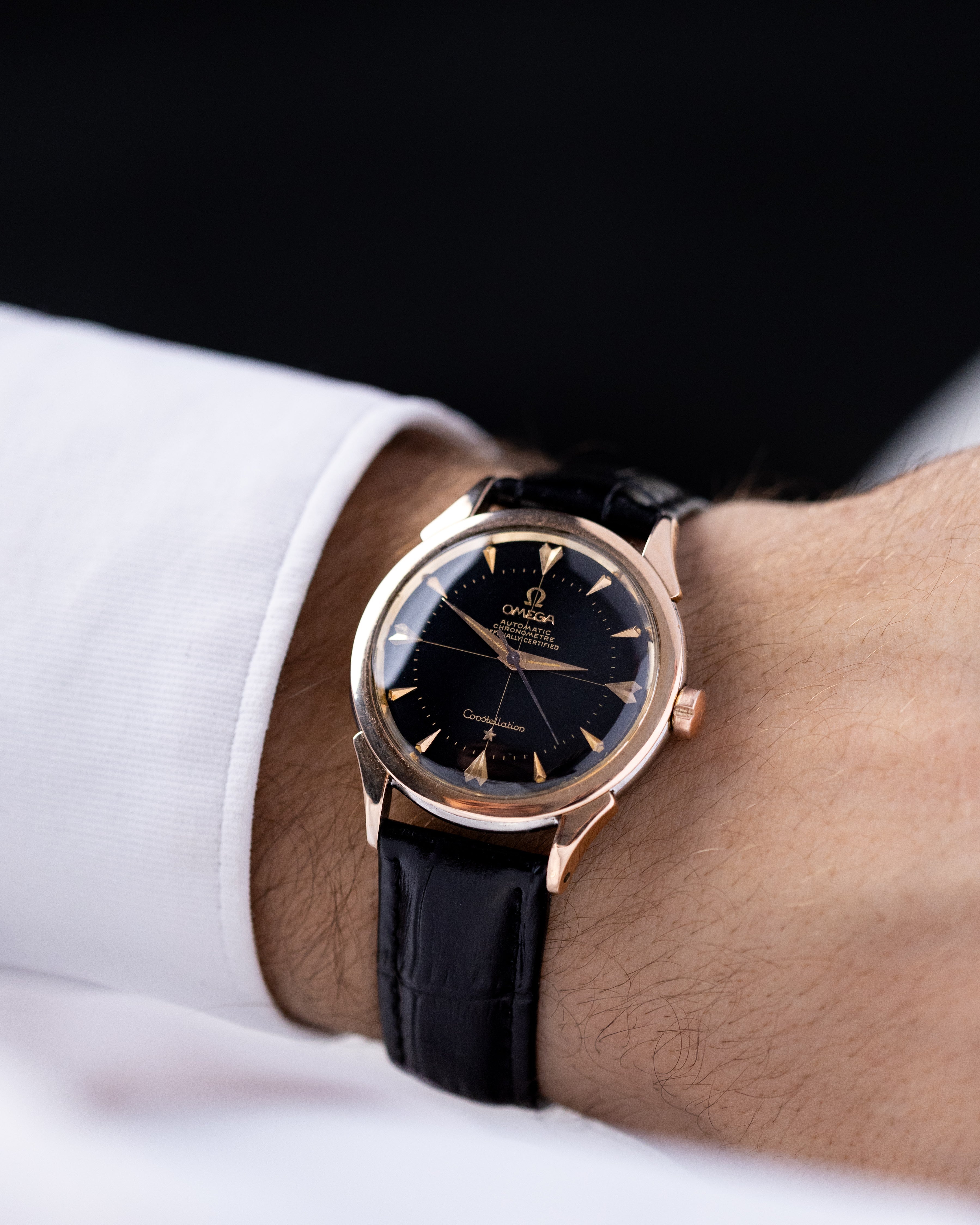 Omega Constellation, Vintage Swiss Watch, Ref. 2852 - 4 SC, Black Crosshair Dial from 1958 - DuMarko