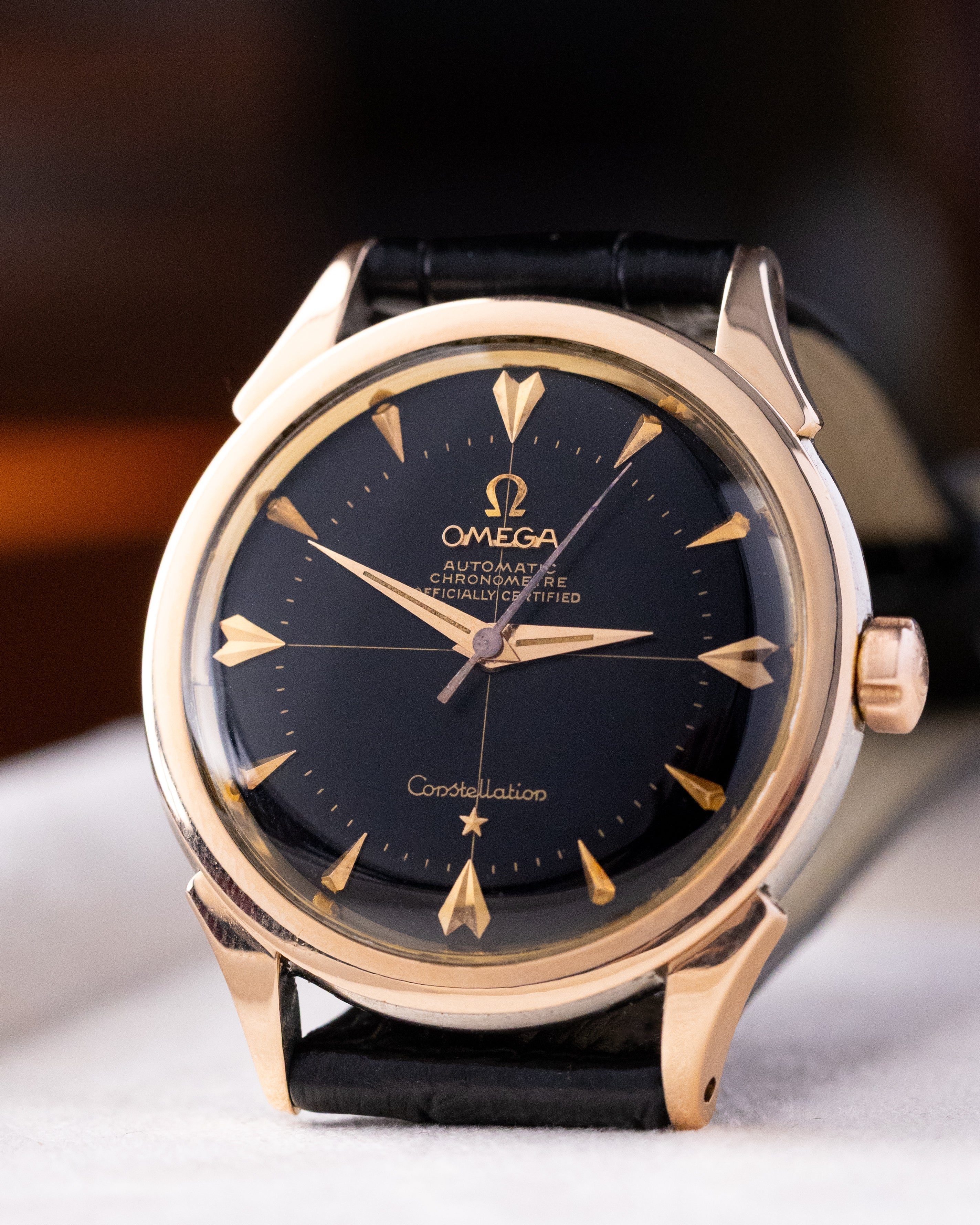 Omega Constellation, Vintage Swiss Watch, Ref. 2852 - 4 SC, Black Crosshair Dial from 1958 - DuMarko