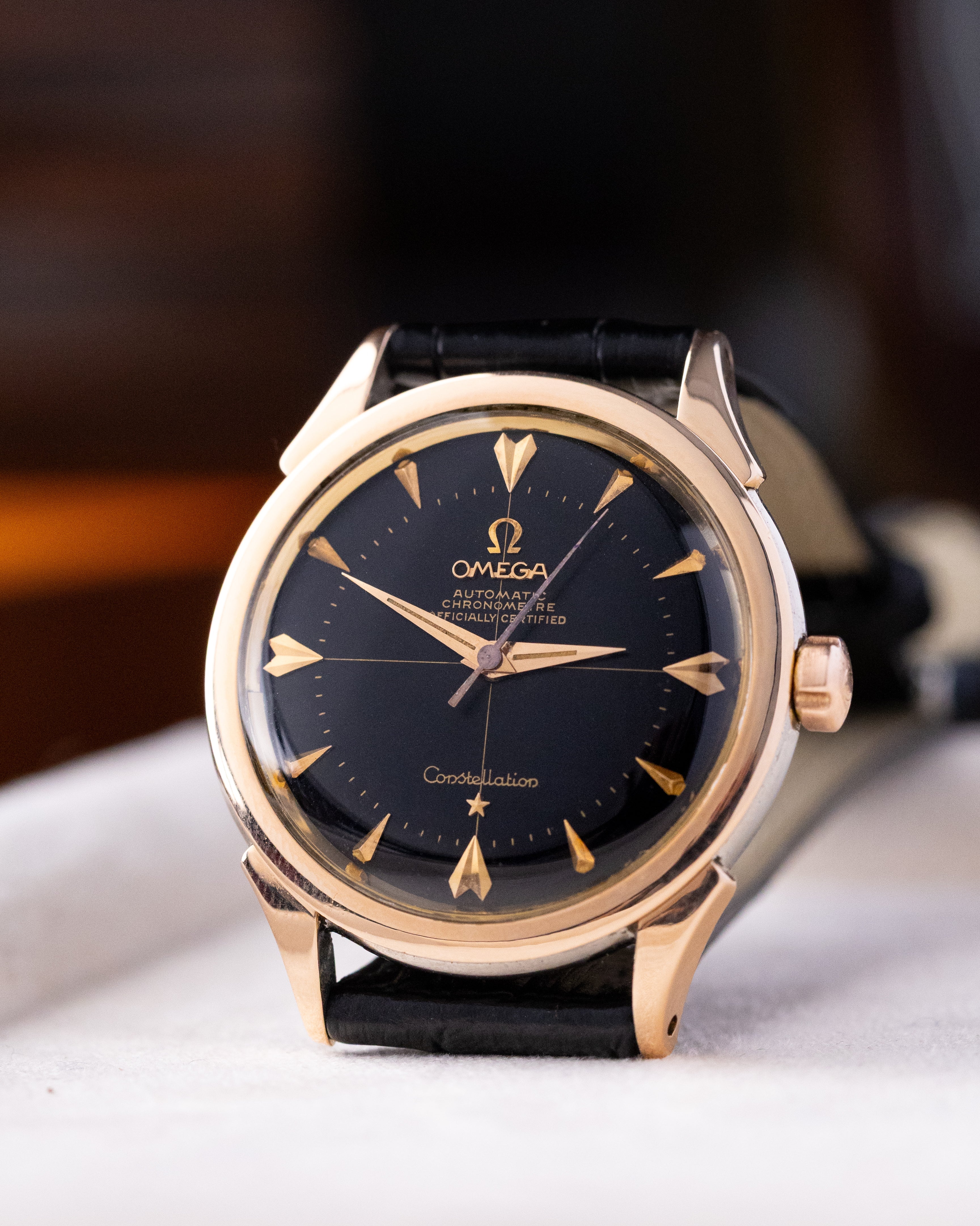 Omega Constellation, Vintage Swiss Watch, Ref. 2852 - 4 SC, Black Crosshair Dial from 1958 - DuMarko