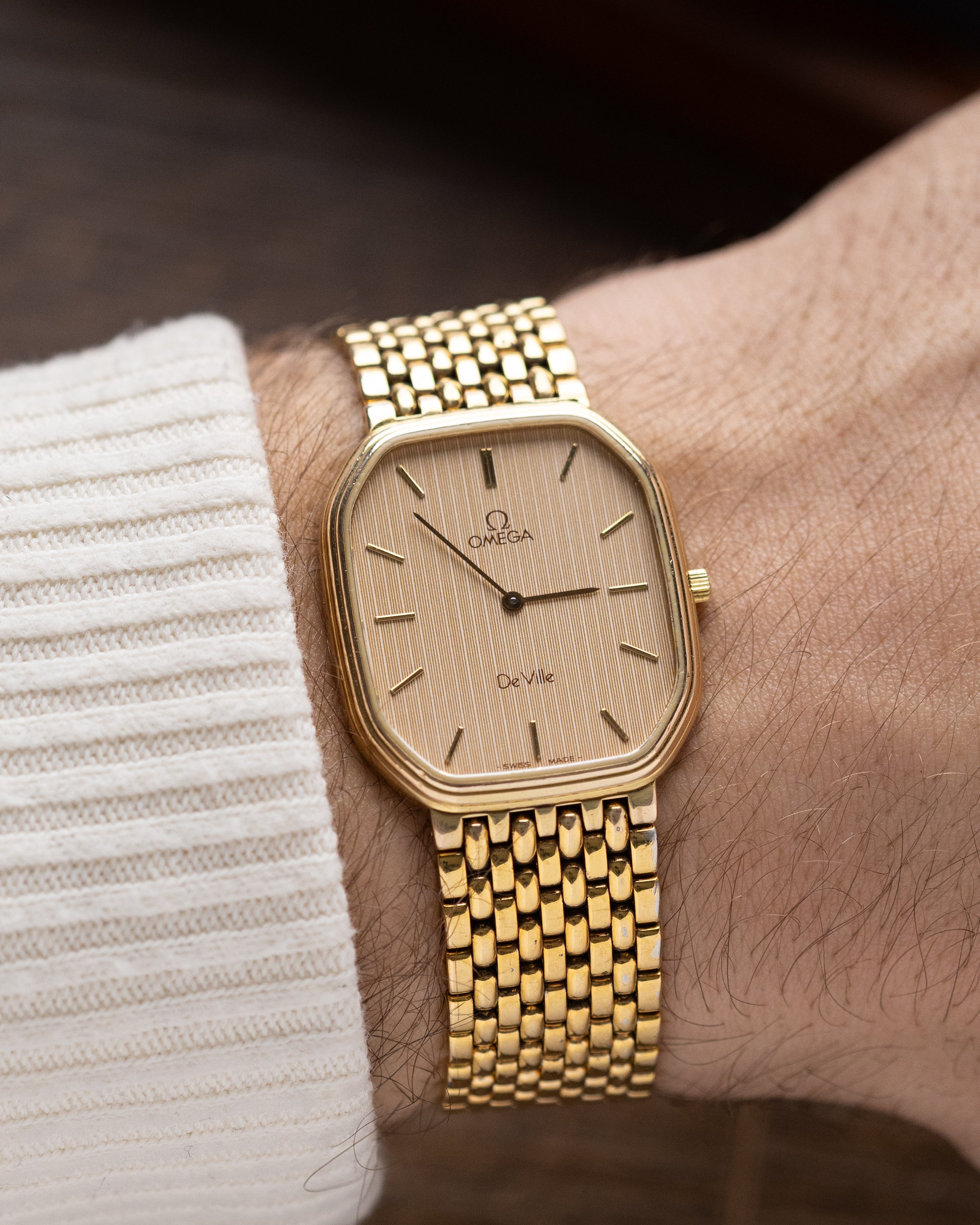 Omega De Ville Tank, Elegant dress watch, Stripped Dial, Cal. 1377 from 1982 - DuMarko