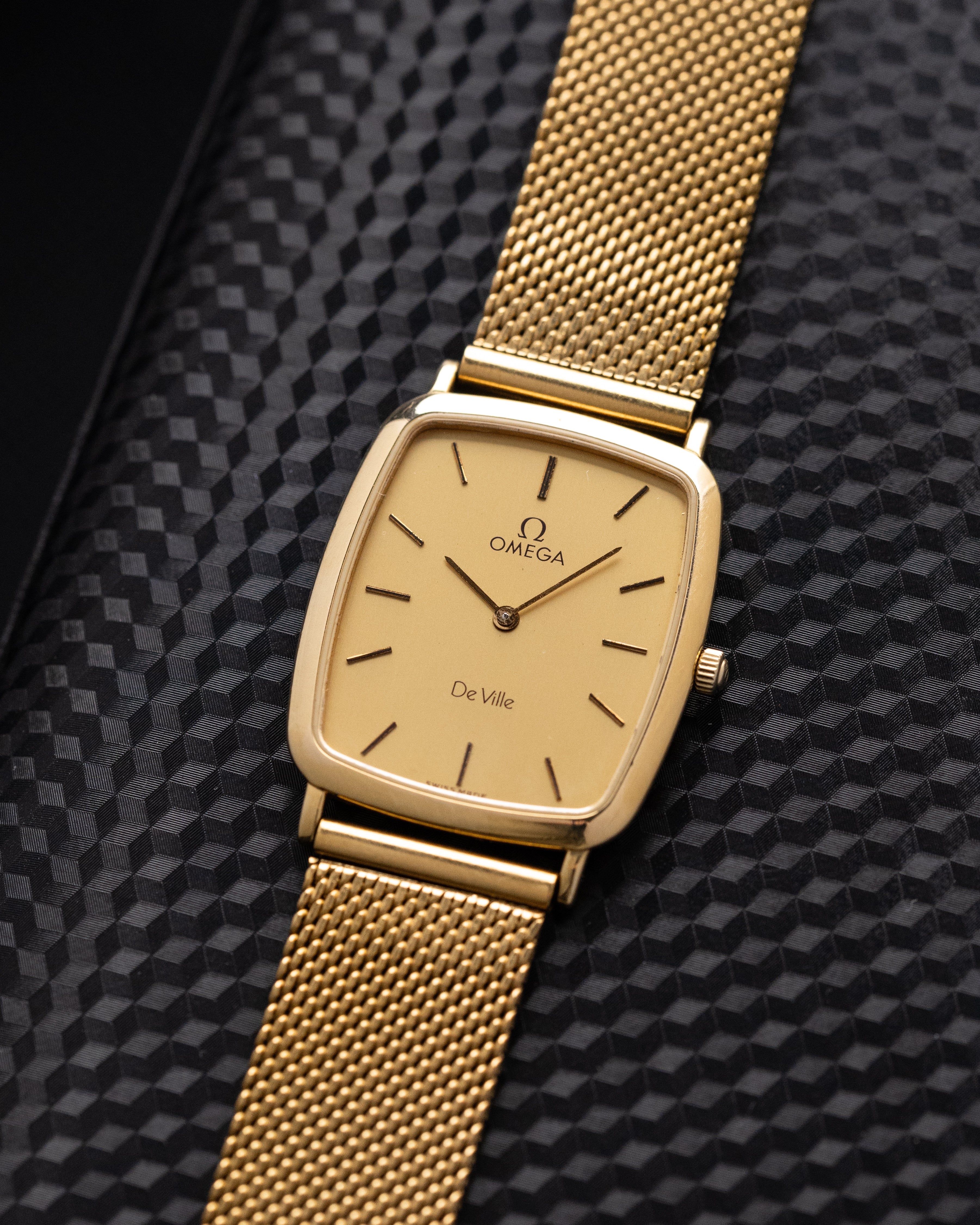 Omega De Ville, Vintage Quartz Watch, Extra Slim Dress Case from 1980's - DuMarko