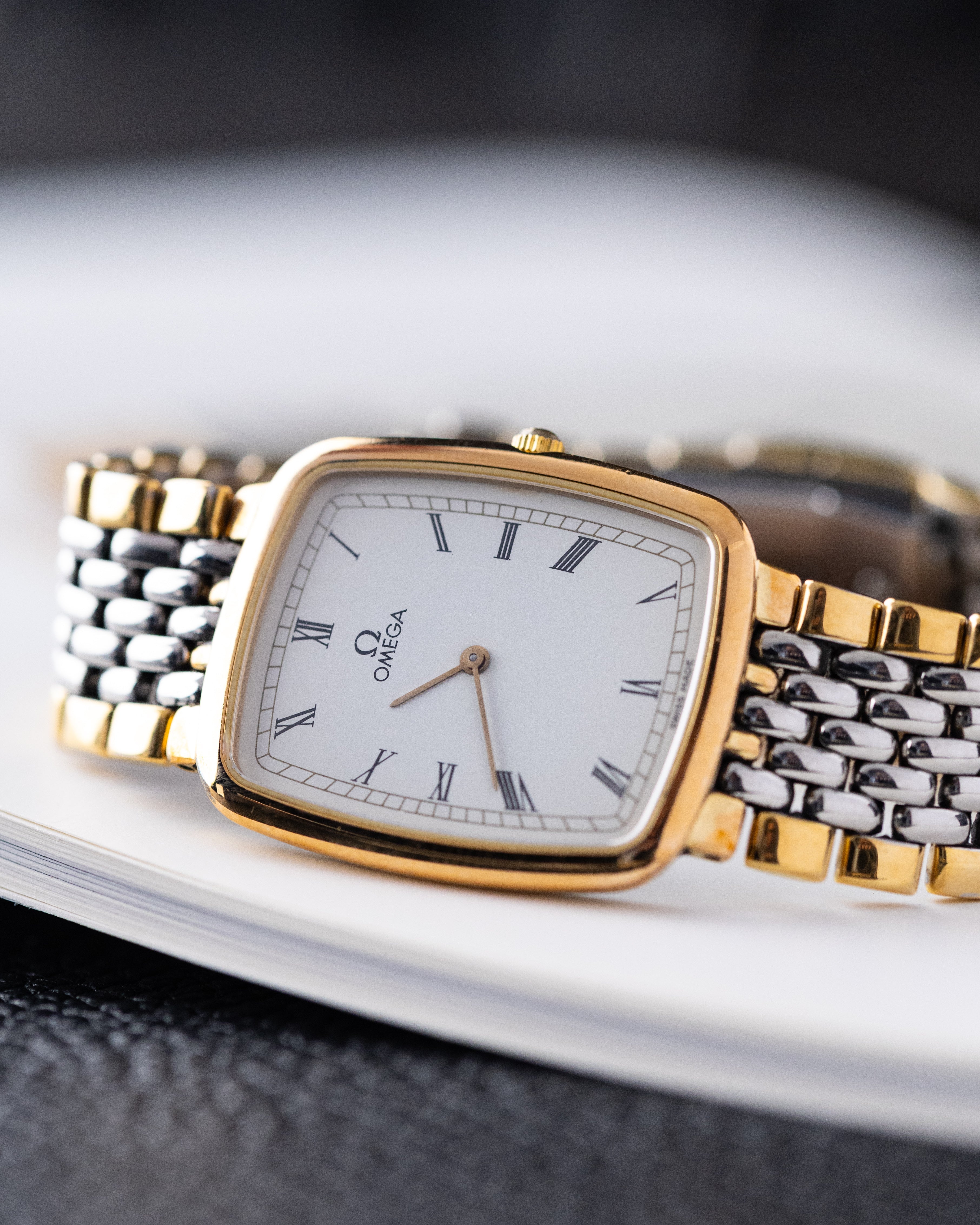 Omega De Ville, Vintage Quartz Watch, Extra Slim Dress Case from 1986 - DuMarko