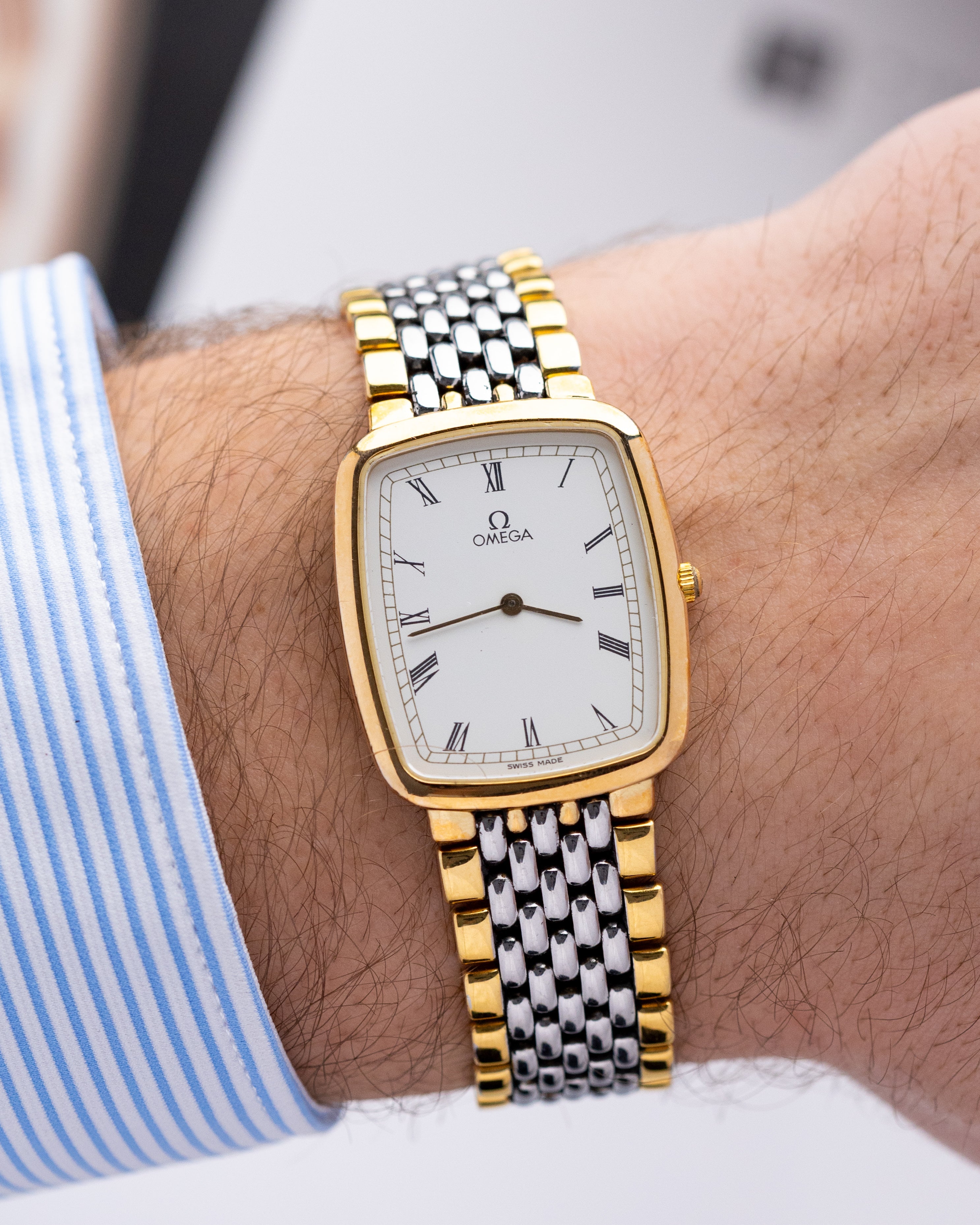 Omega De Ville, Vintage Quartz Watch, Extra Slim Dress Case from 1986 - DuMarko