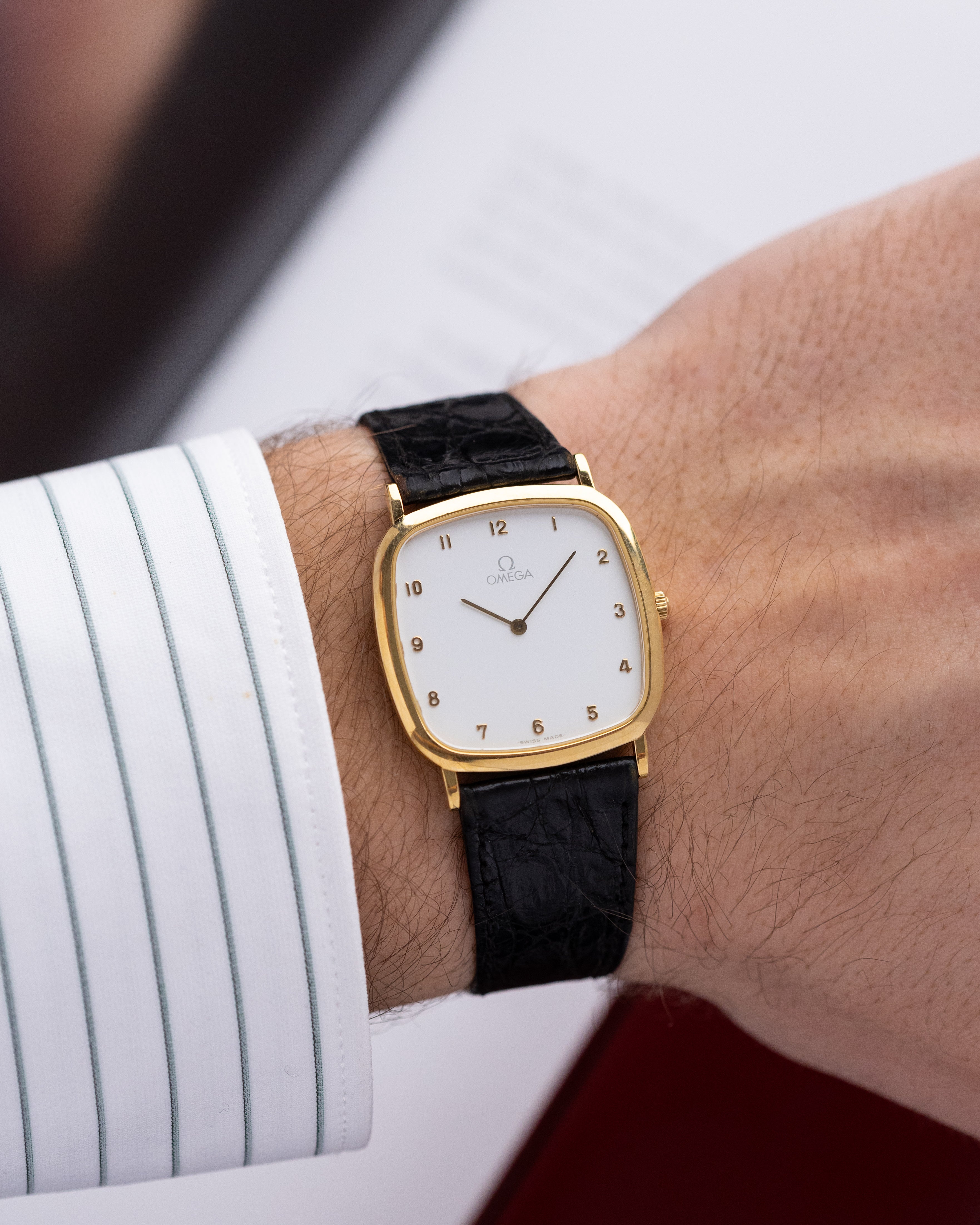 Omega De Ville, Vintage Quartz Watch, Extra Slim Dress Case from 1986 - DuMarko