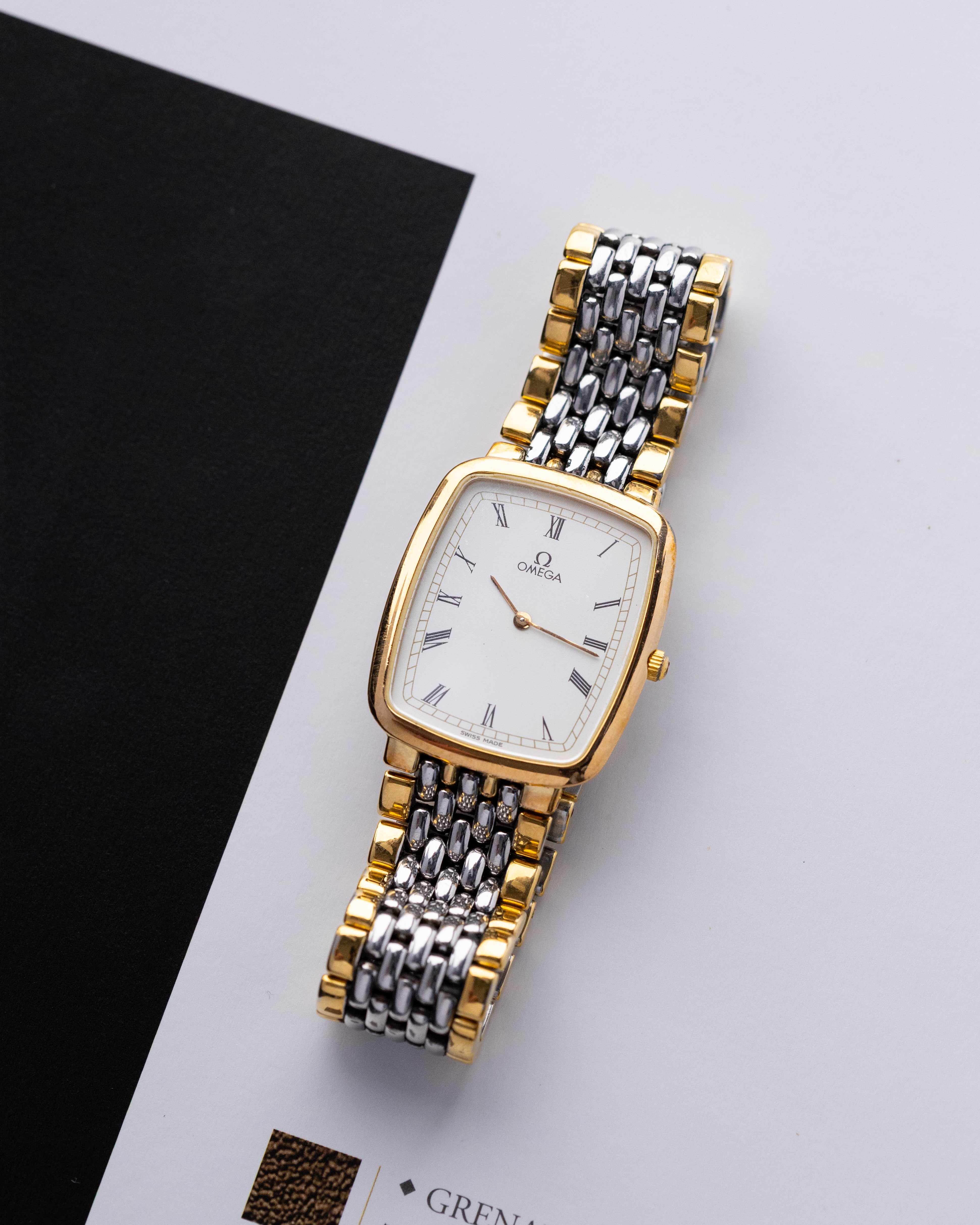 Omega De Ville, Vintage Quartz Watch, Extra Slim Dress Case from 1986 - DuMarko