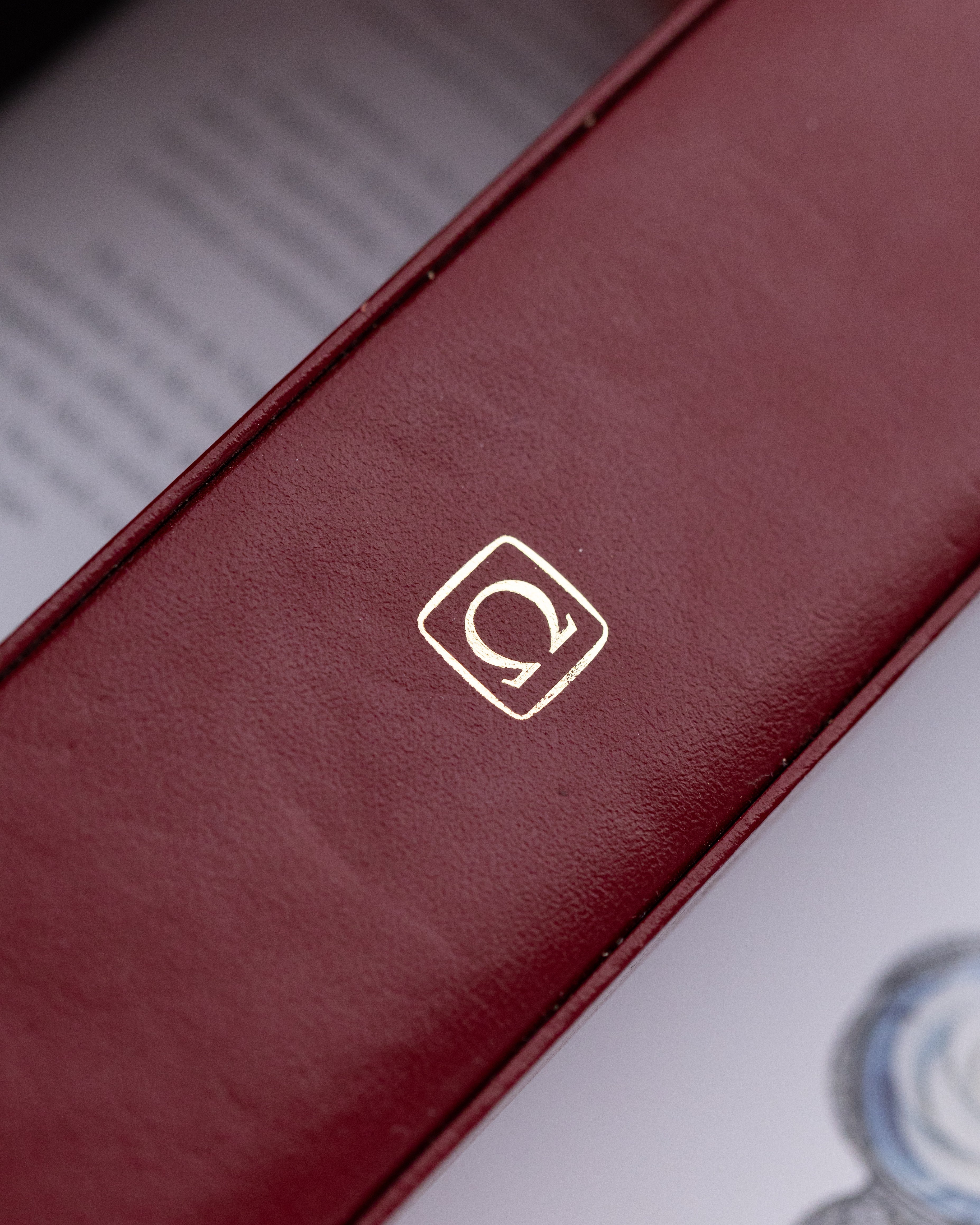 Omega De Ville, Vintage Quartz Watch, Extra Slim Dress Case from 1986 - DuMarko