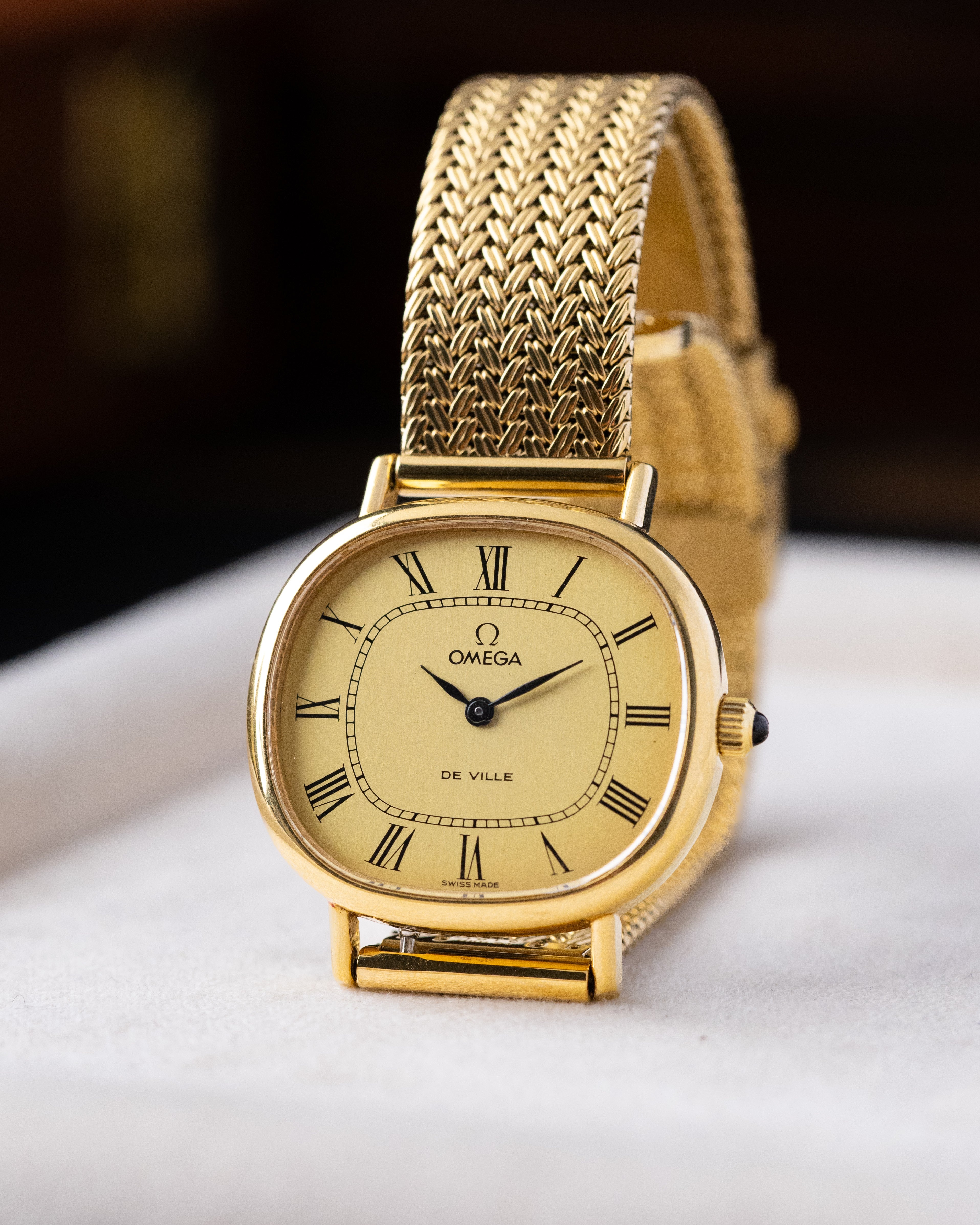 Omega De Ville, Vintage Swiss Dress Watch, Cushion/Pillow case, Ref 111.0133 from 1977 - DuMarko