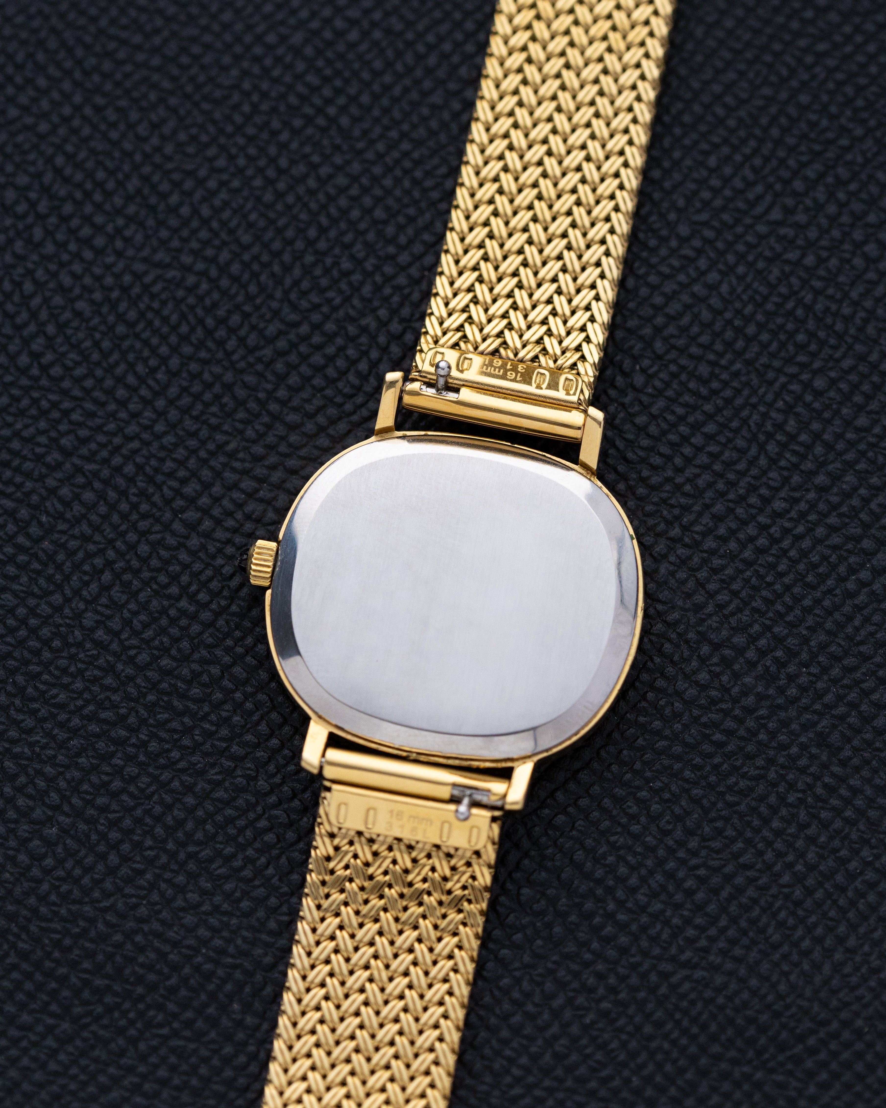 Omega De Ville, Vintage Swiss Dress Watch, Cushion/Pillow case, Ref 111.0133 from 1977 - DuMarko