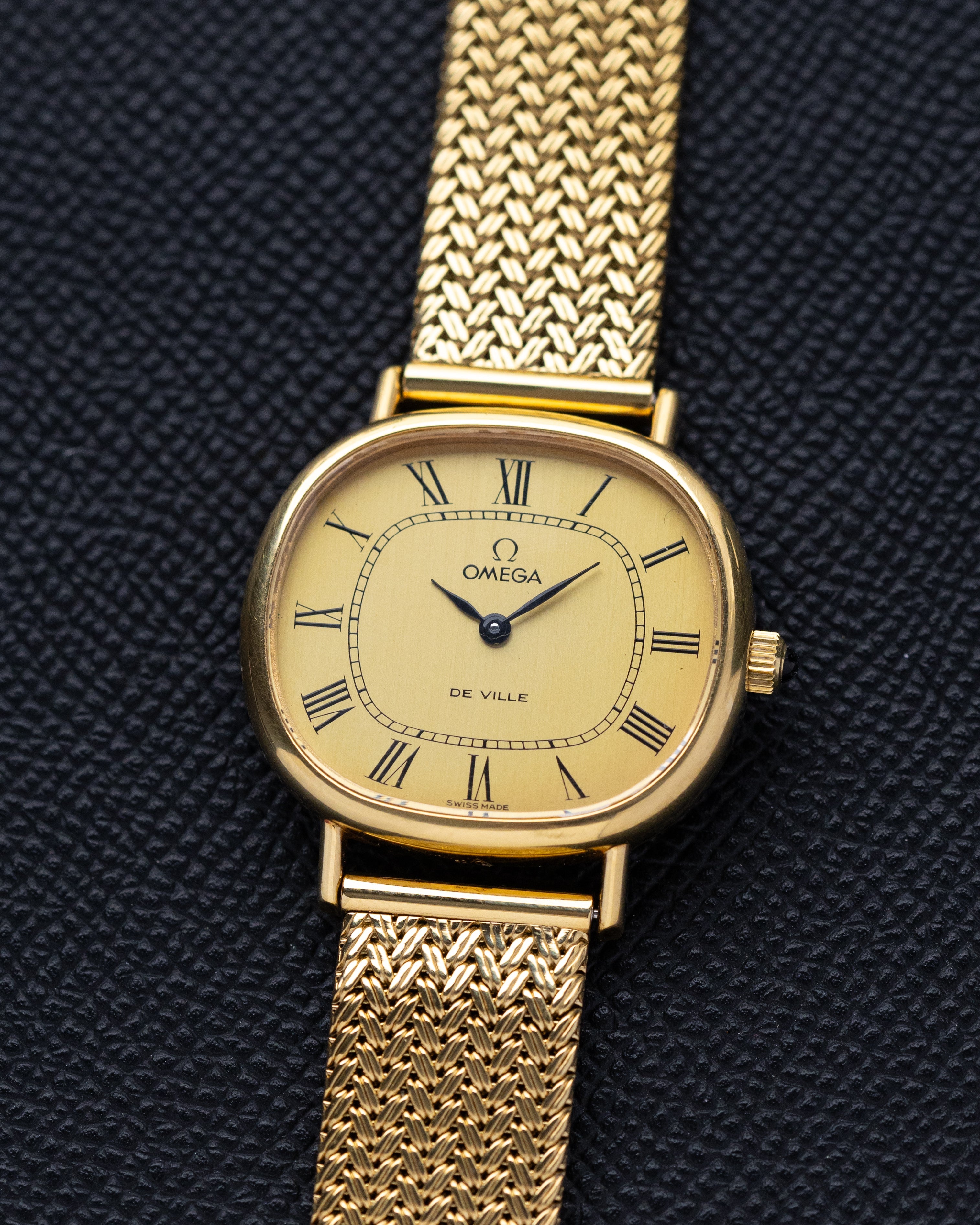 Omega De Ville, Vintage Swiss Dress Watch, Cushion/Pillow case, Ref 111.0133 from 1977 - DuMarko