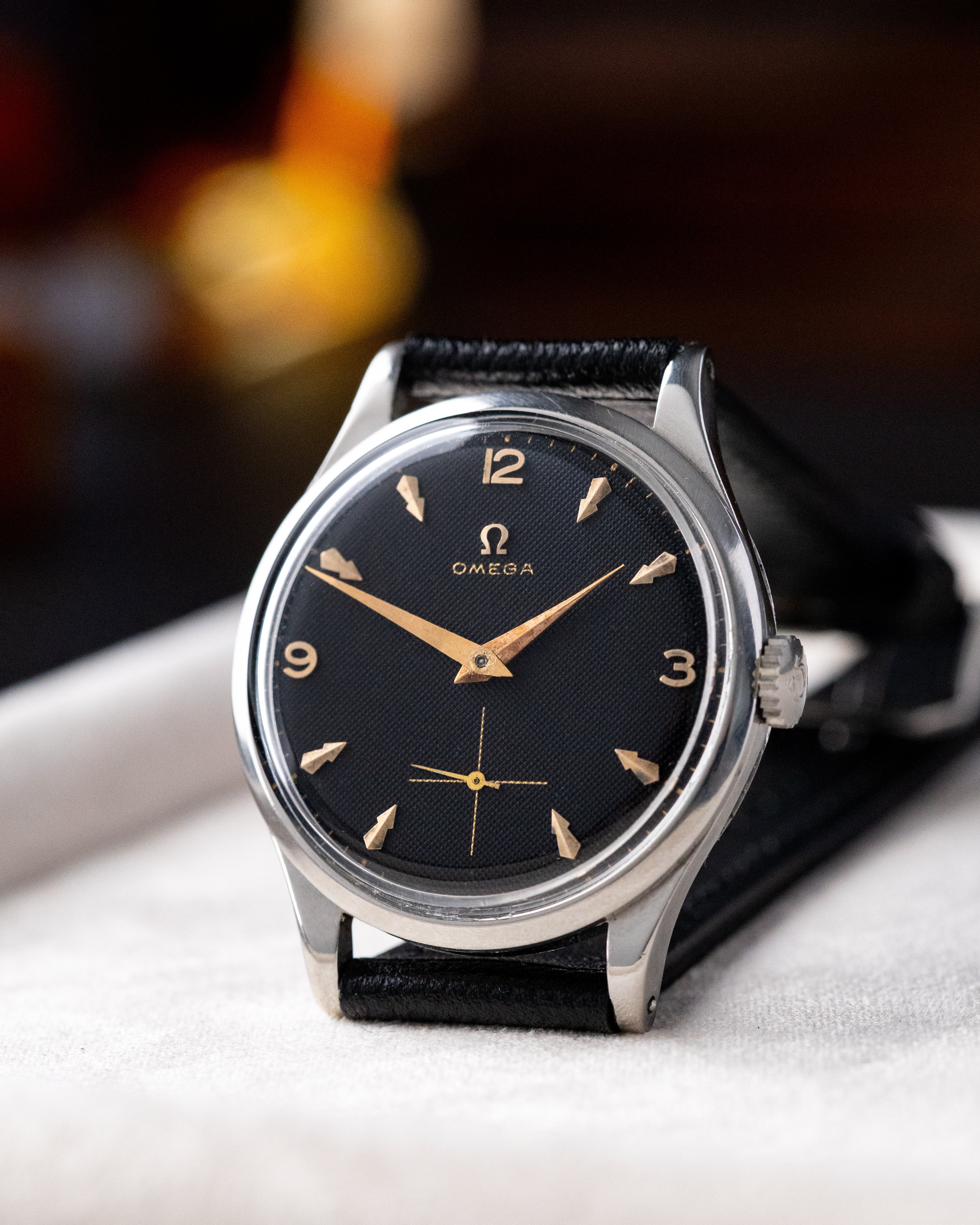 Omega Jumbo, Black Gilded Honeycomb Crosshair Dial, Vintage Swiss Watch from 1954 - DuMarko