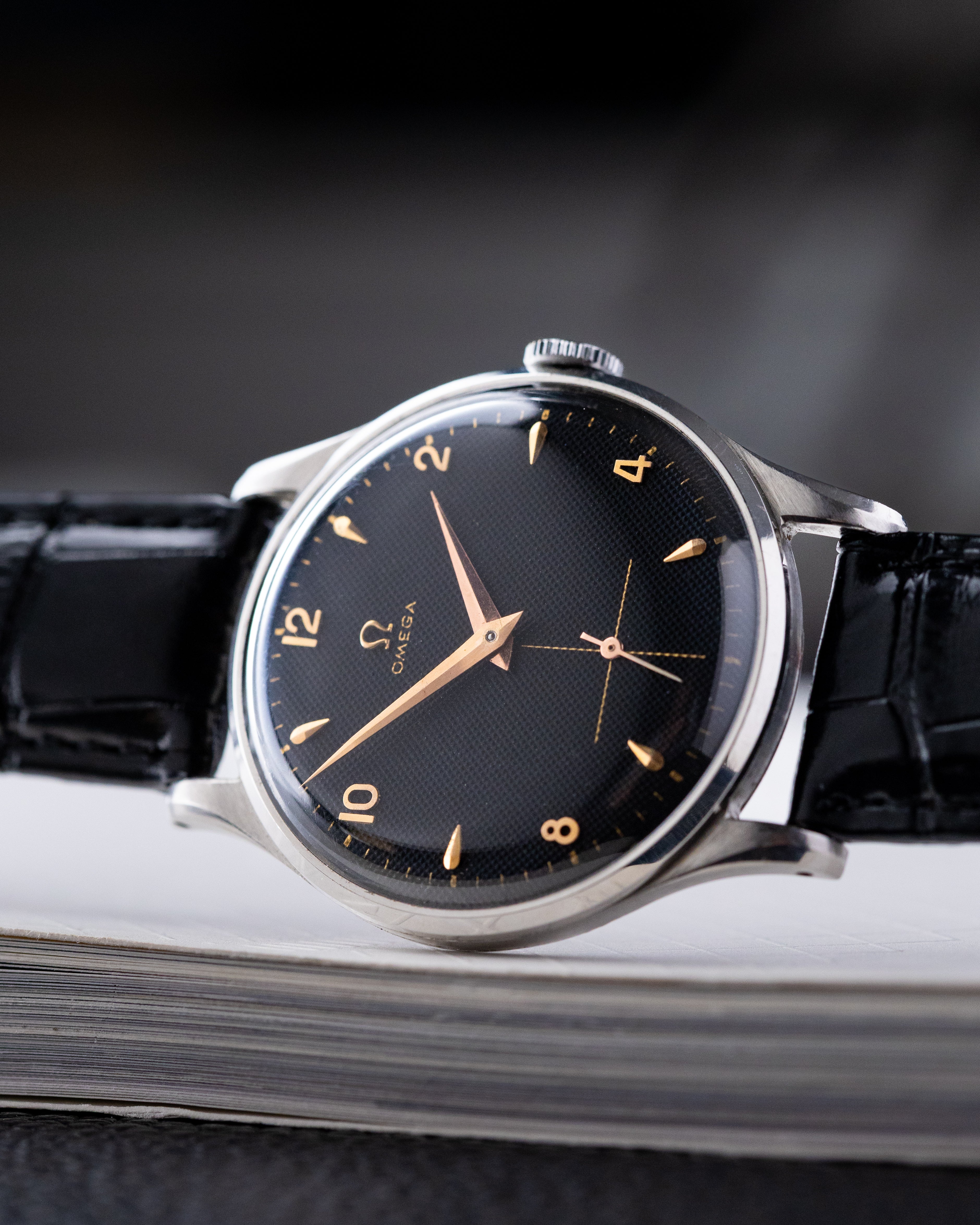 Omega Rare Vintage Swiss watch, Ref. 2181 - 5, Honeycomb Dial, Jumbo case from 1947 - DuMarko