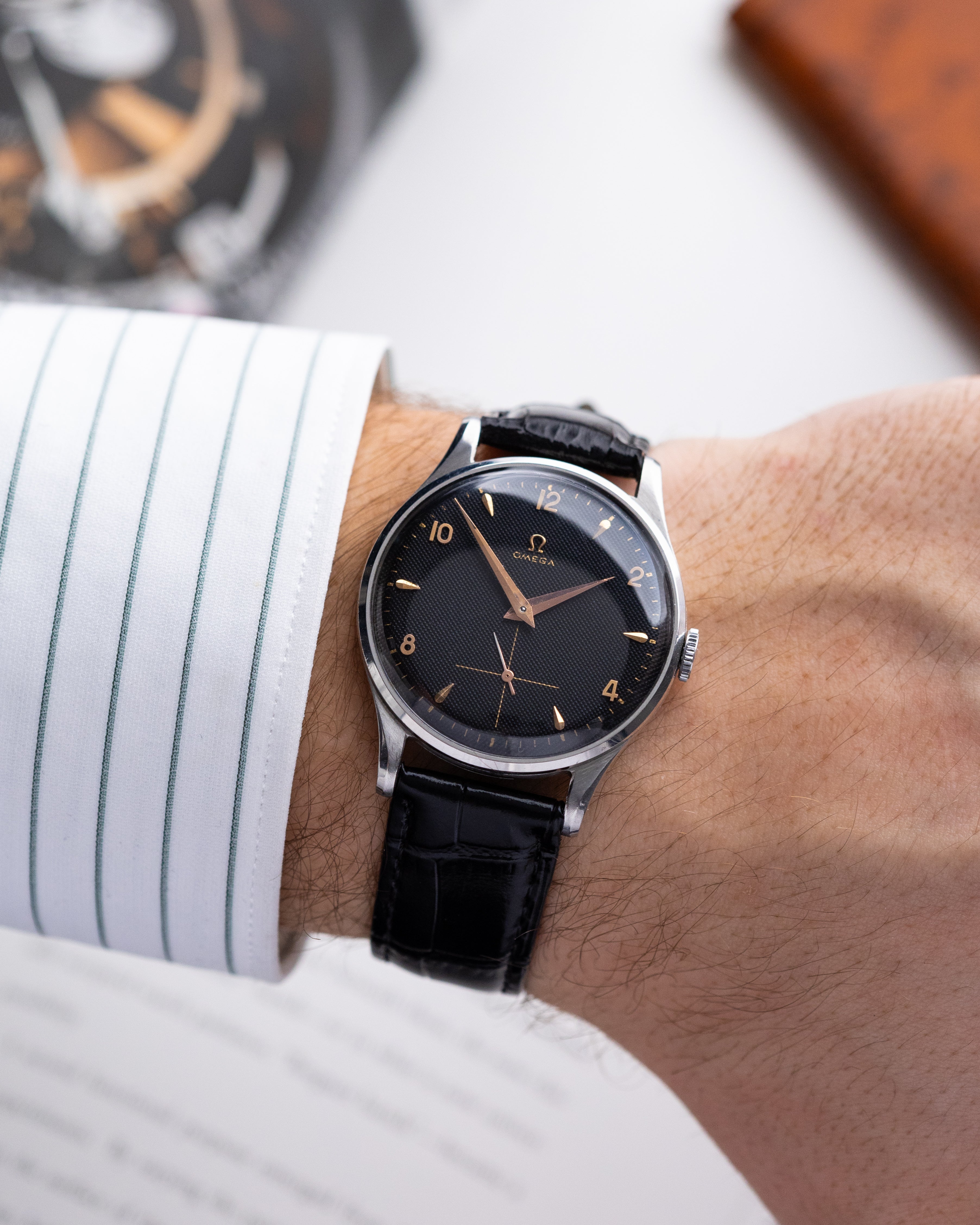 Omega Rare Vintage Swiss watch, Ref. 2181 - 5, Honeycomb Dial, Jumbo case from 1947 - DuMarko