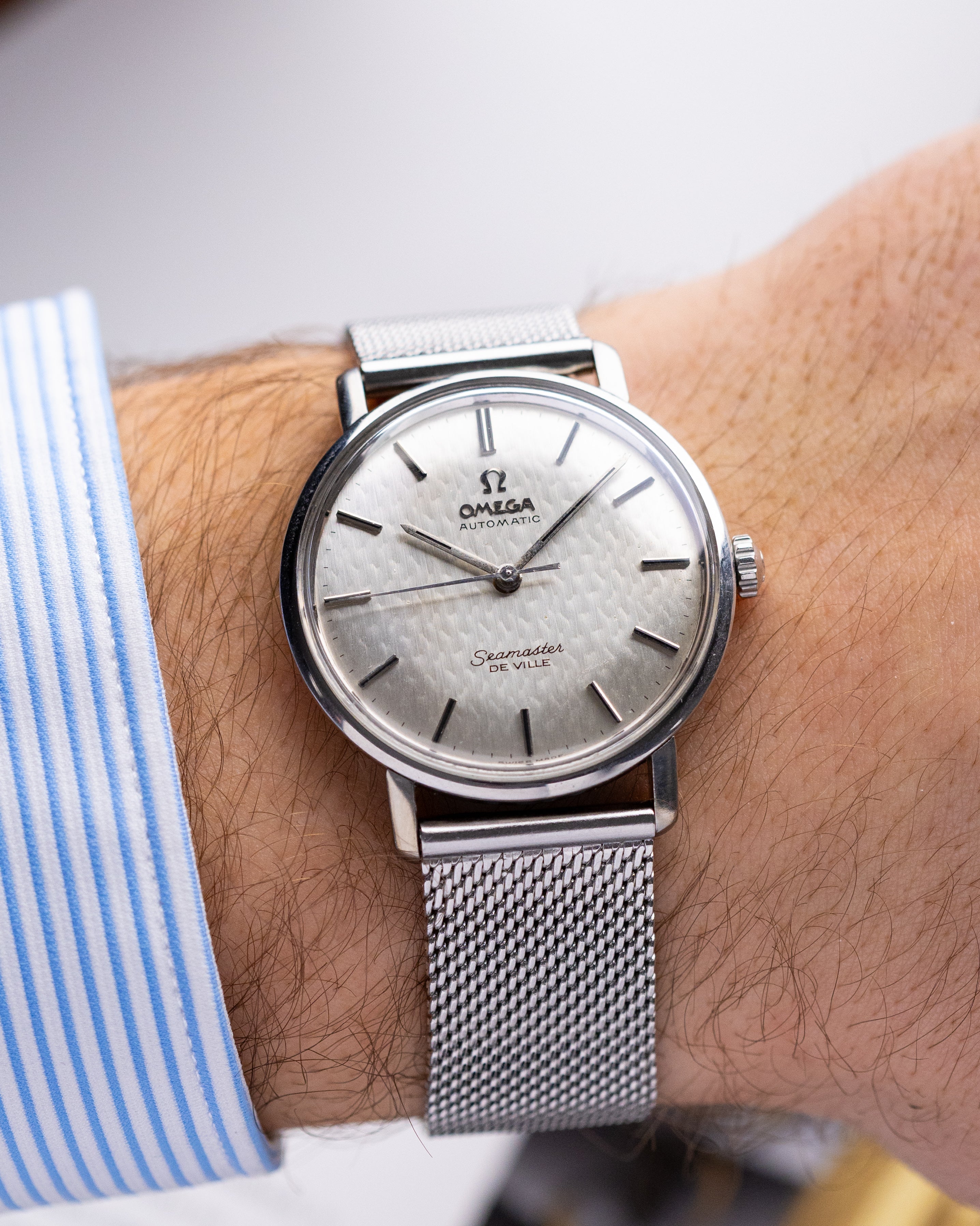 Omega Seamaster De Ville Ref. 165.020, Cal. 552, Linen Dial,Monocoque Case, Vintage Swiss Watch - DuMarko