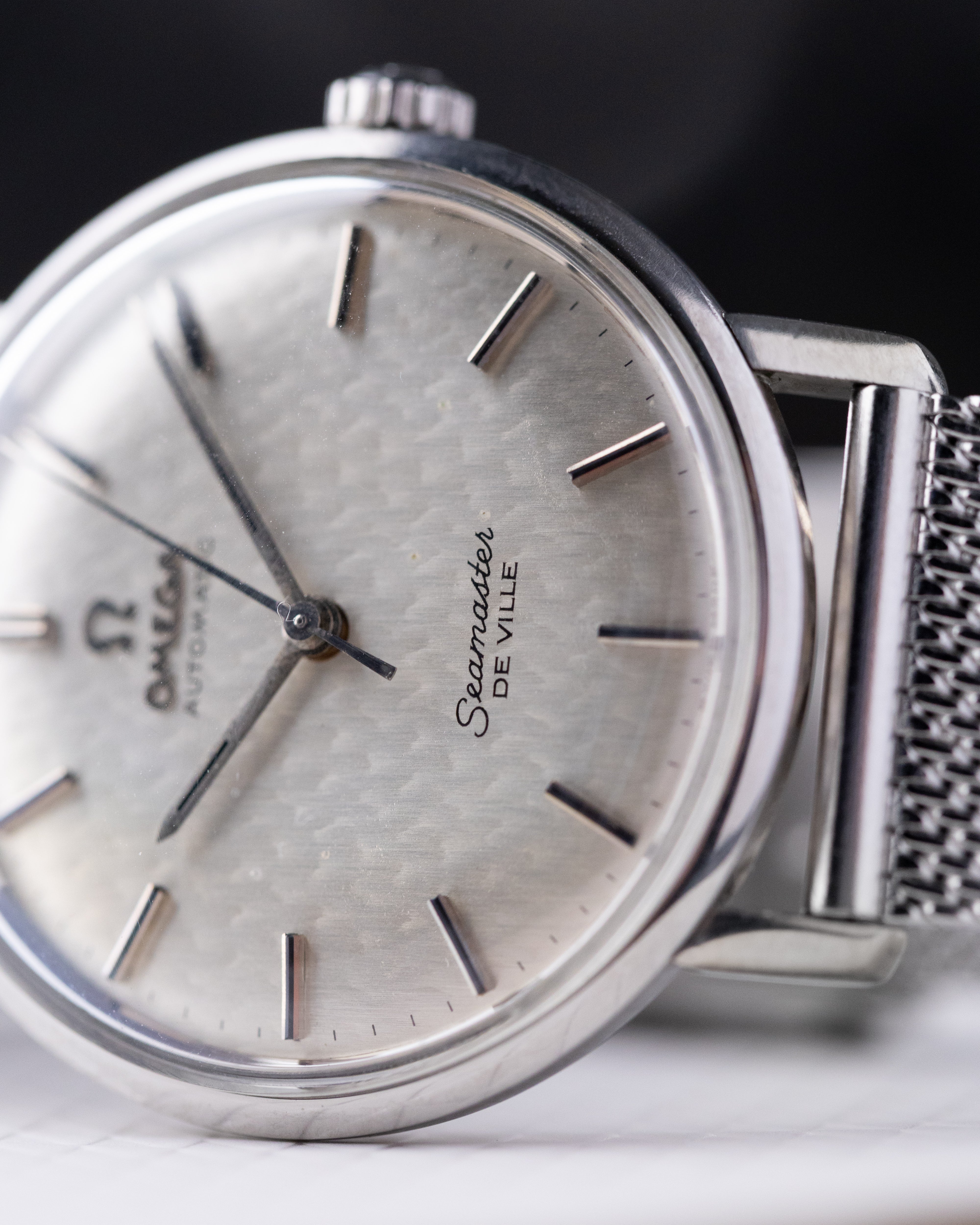 Omega Seamaster De Ville Ref. 165.020, Cal. 552, Linen Dial,Monocoque Case, Vintage Swiss Watch - DuMarko