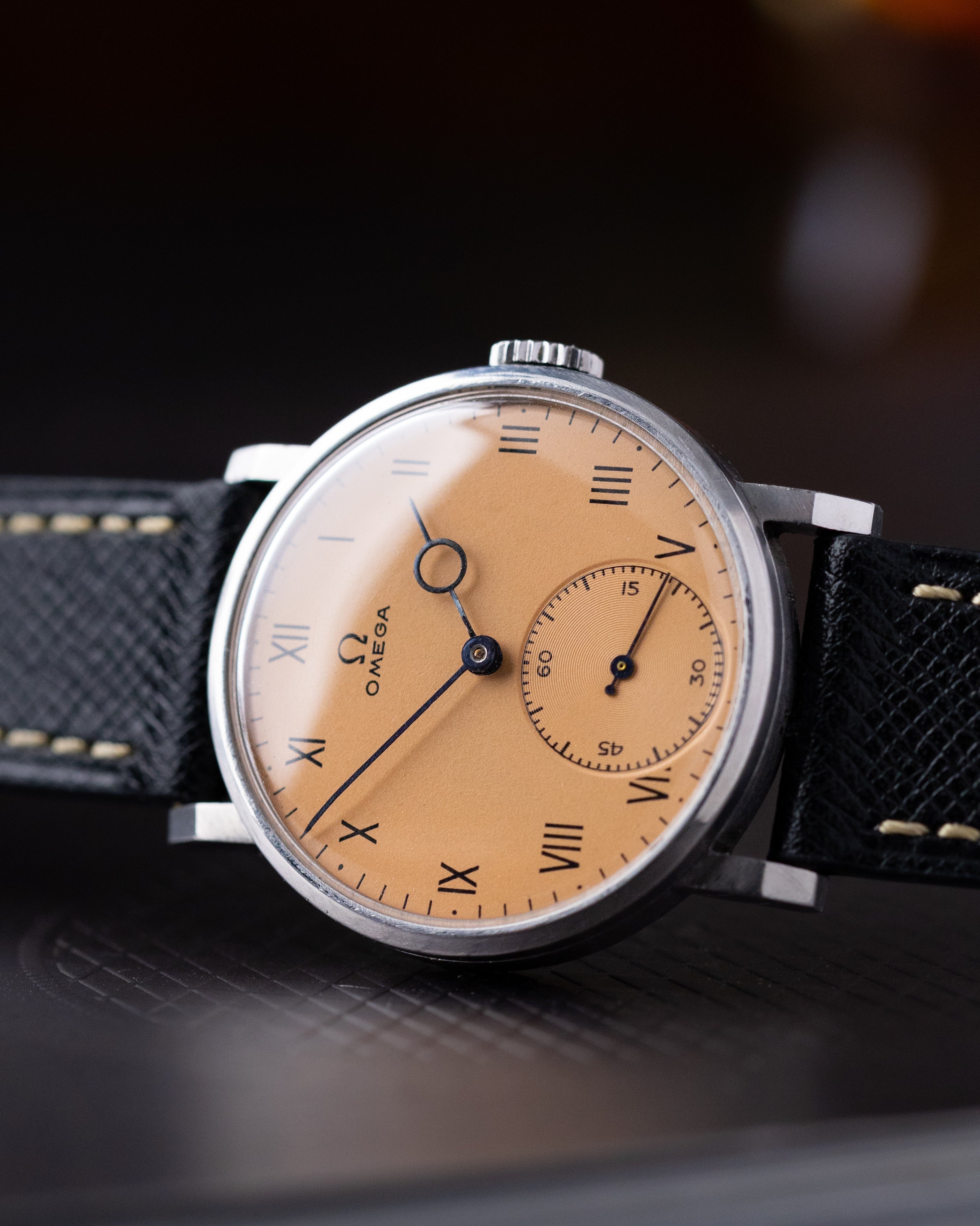 Omega Vintage Art Deco dress watch, Pontife hands, Cal. 30T2, Swiss Made, Salmon Dial from 1939 - DuMarko