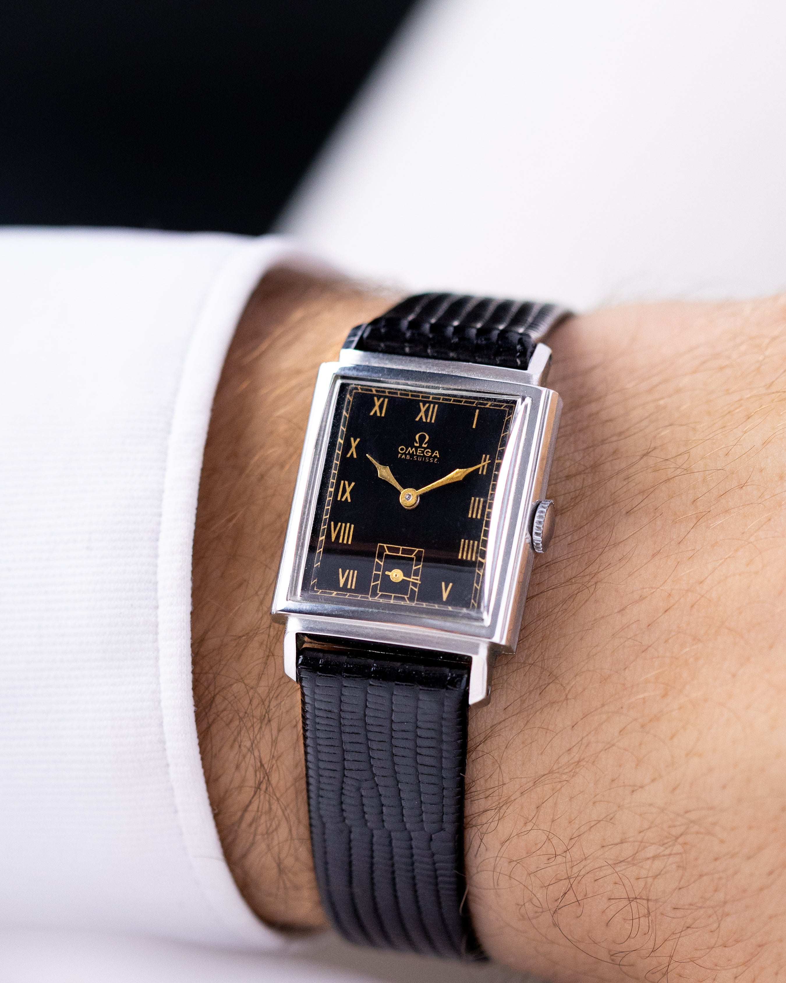 Omega Vintage Art Deco Tank, Black Gilt Dial, Roman Numerals from 1940 - DuMarko