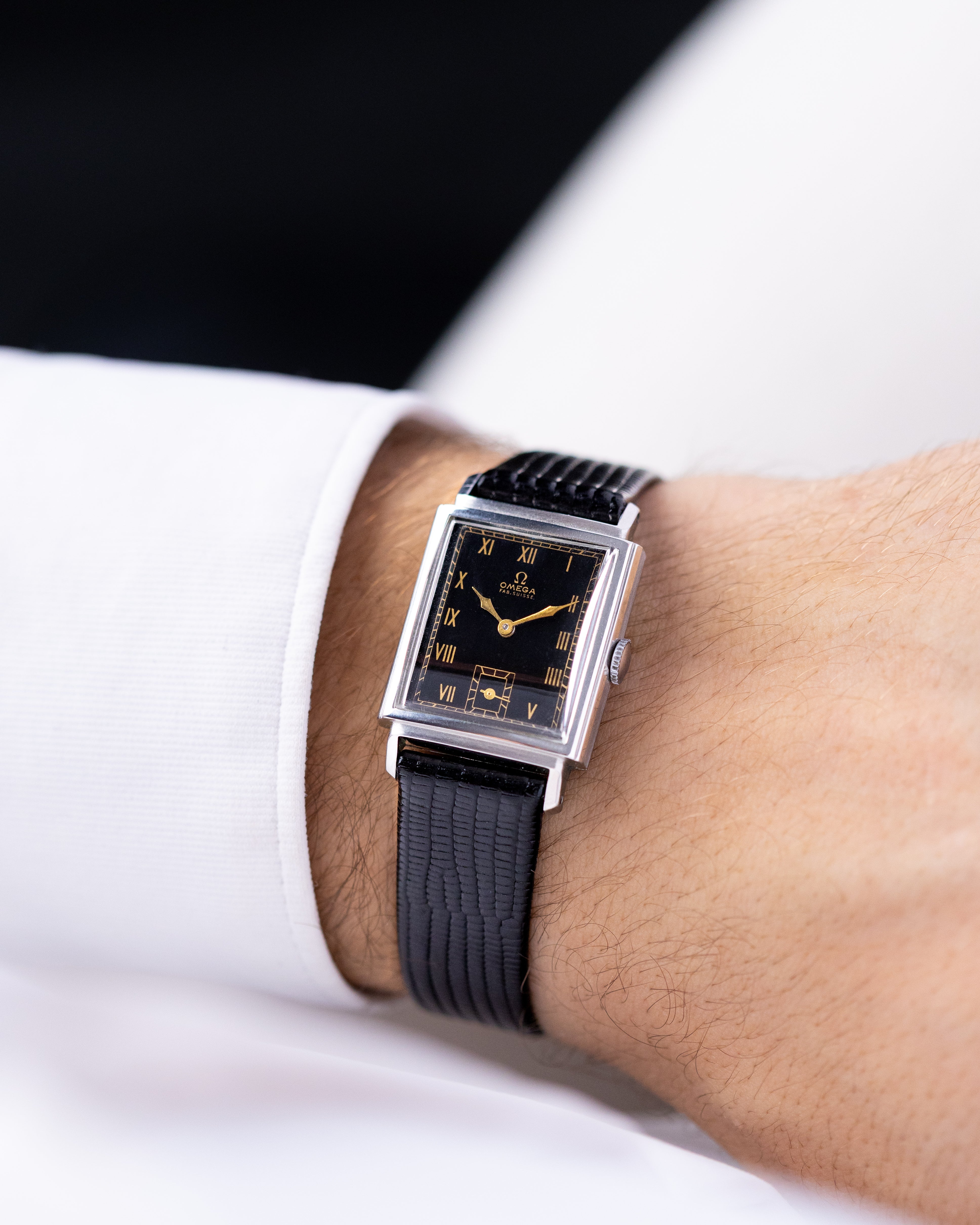 Omega Vintage Art Deco Tank, Black Gilt Dial, Roman Numerals from 1940 - DuMarko