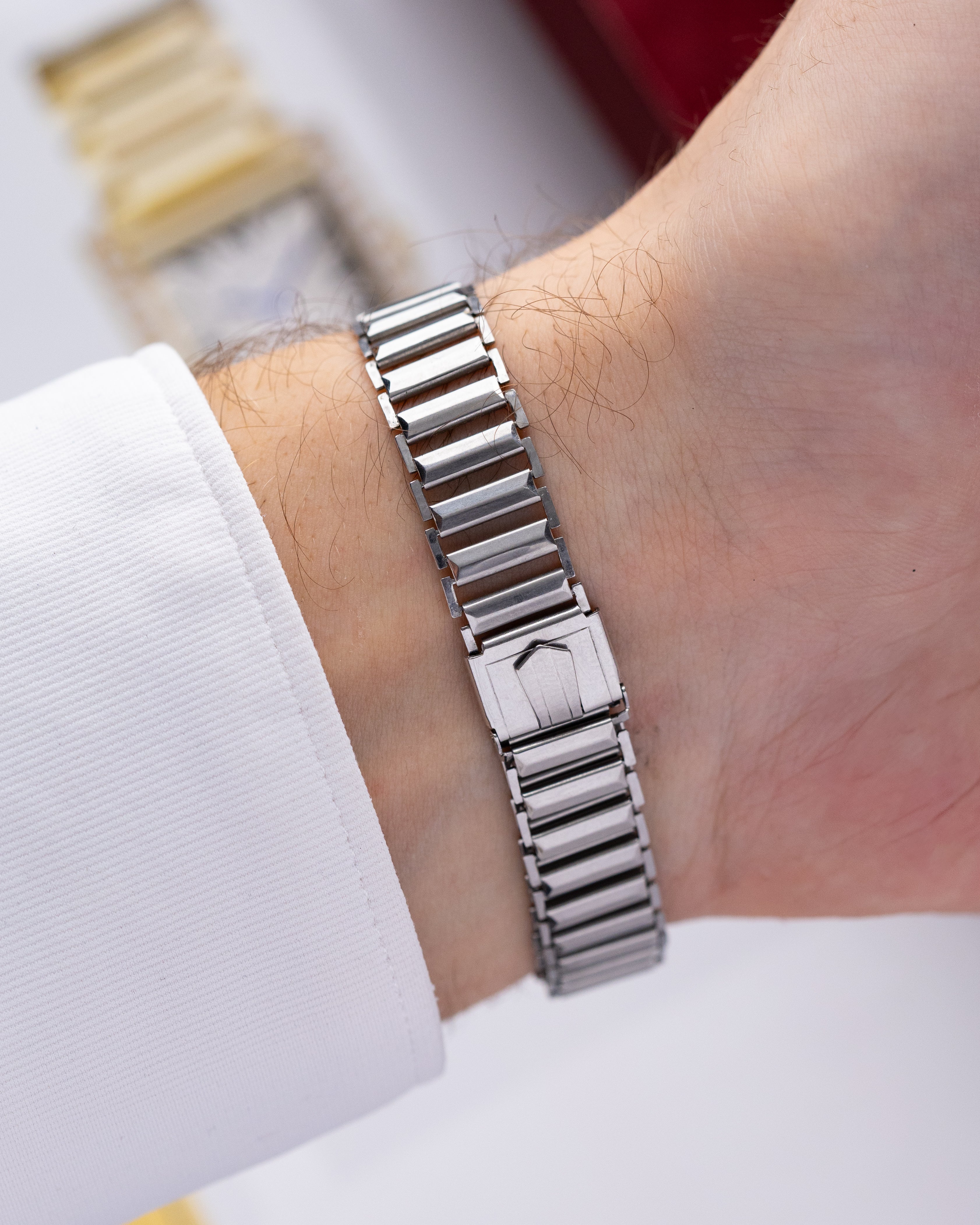 Omega Vintage Art Deco Tank, Tonneau (barrel - shaped) case, Cal. 20F from 1930 - DuMarko