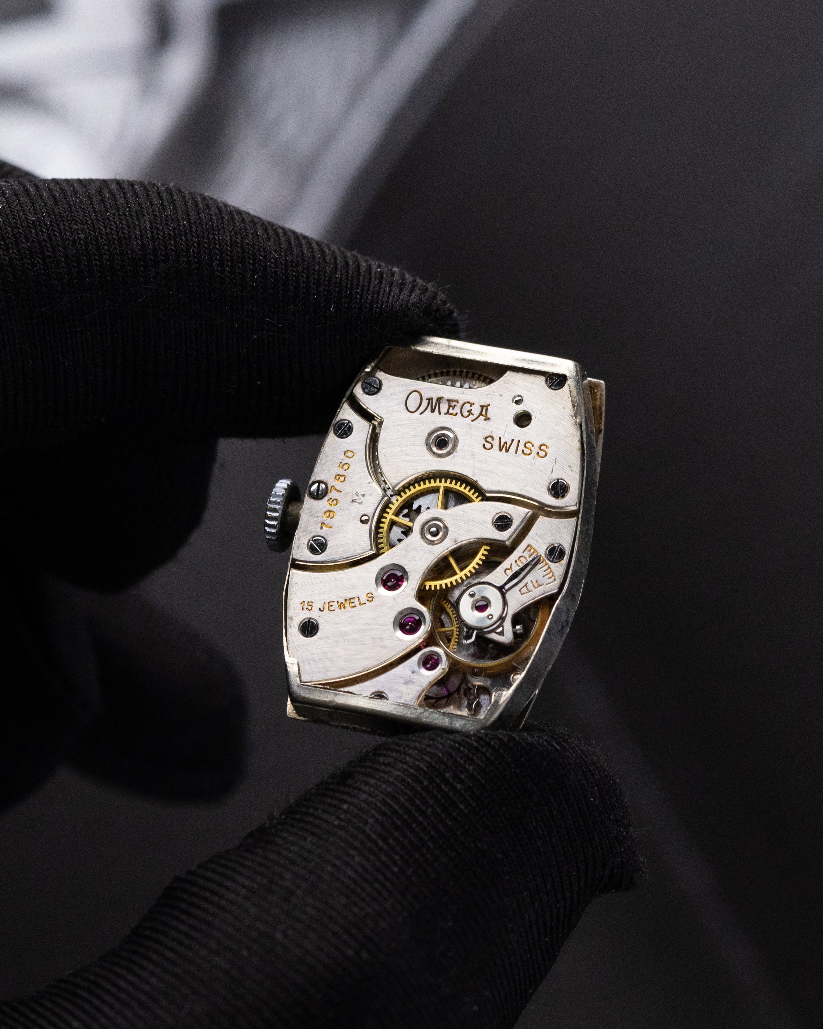 Omega Vintage Art Deco Tank, Tonneau (barrel - shaped) case, Cal. 20F from 1930 - DuMarko