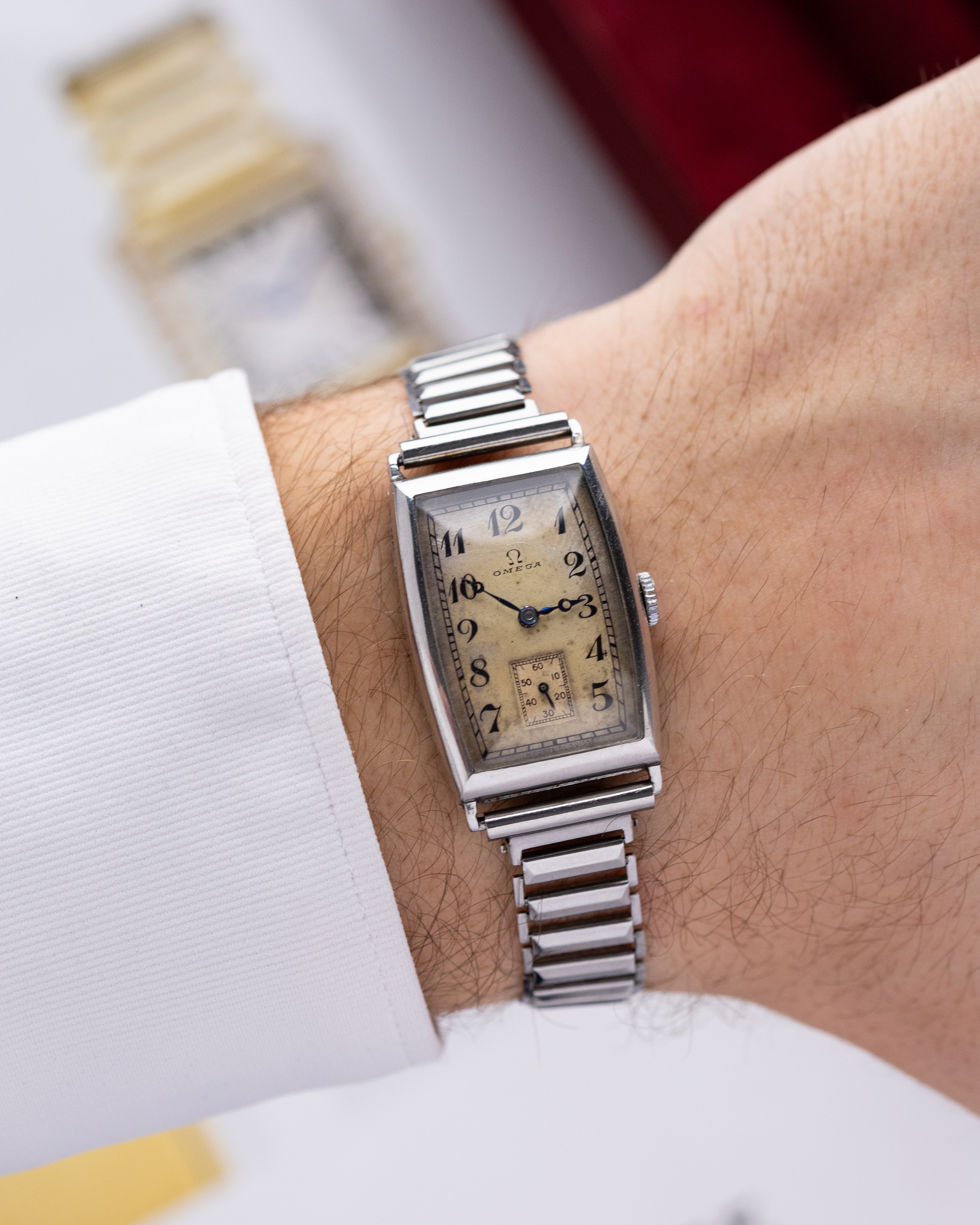 Omega Vintage Art Deco Tank, Tonneau (barrel - shaped) case, Cal. 20F from 1930 - DuMarko