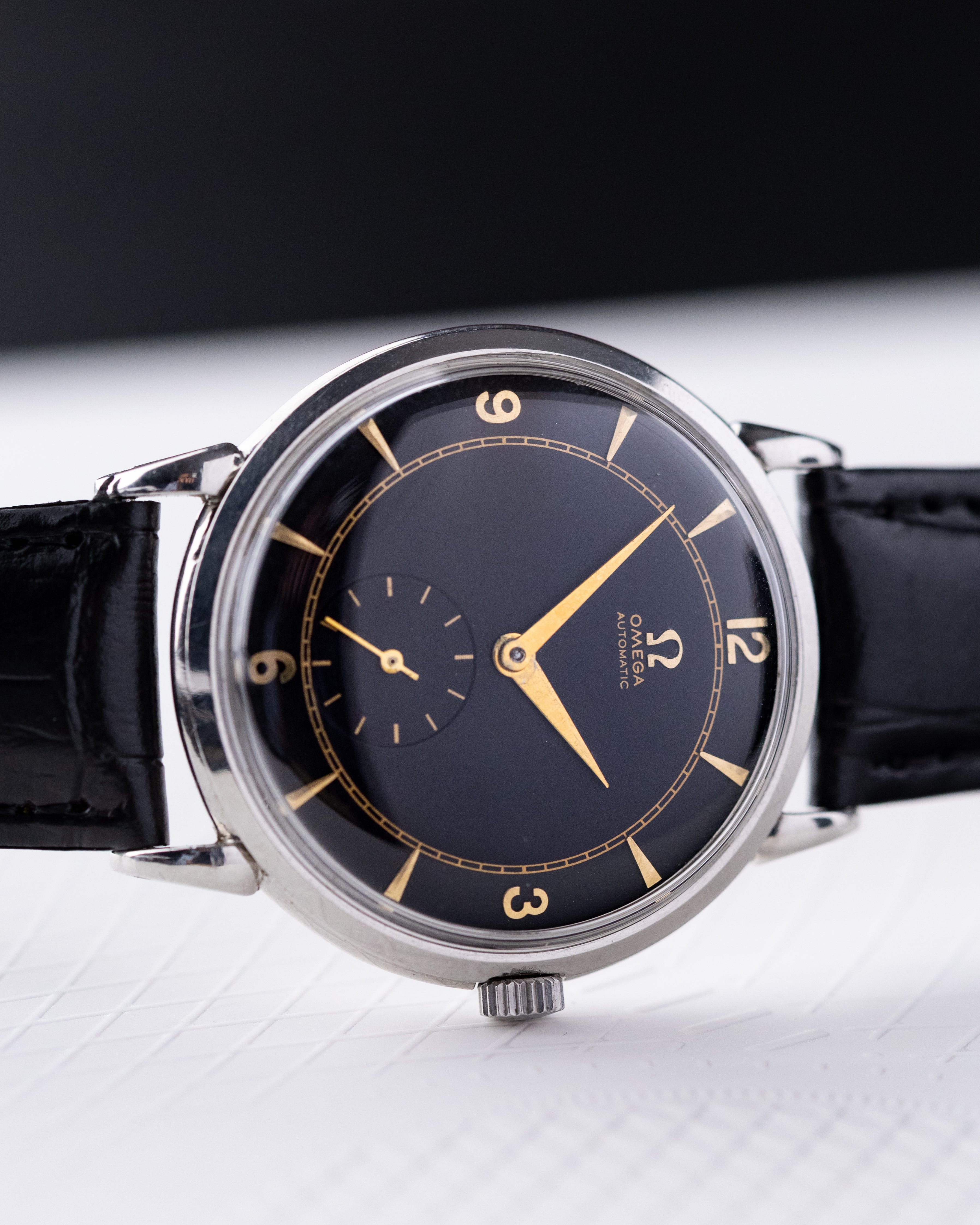 Omega Vintage Swiss Watch, Automatic Bumper, Ref. 2398, Black gilt dial - DuMarko