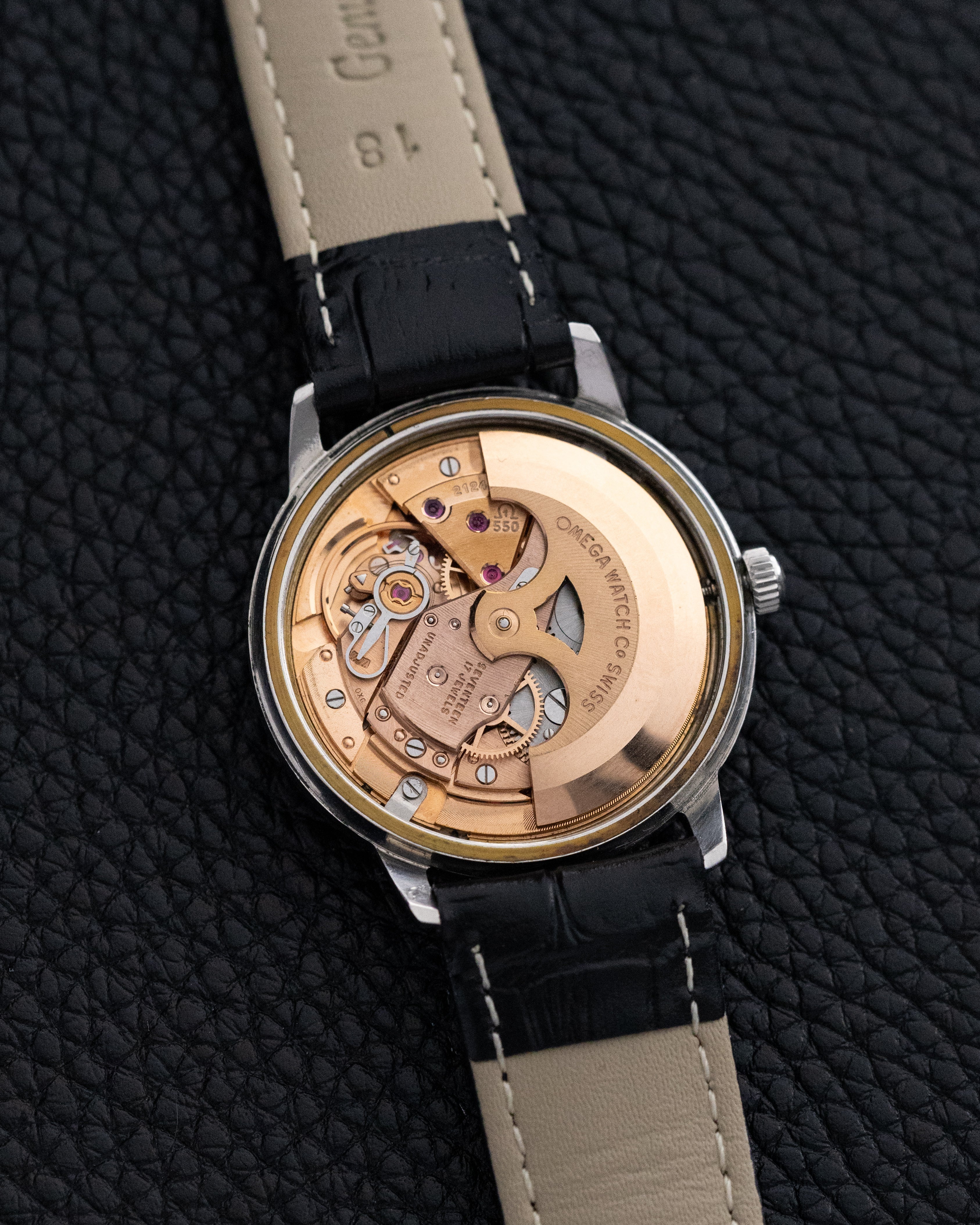 Omega Vintage Swiss Watch, Automatic Cal. 550, Original dial from 1964 - DuMarko