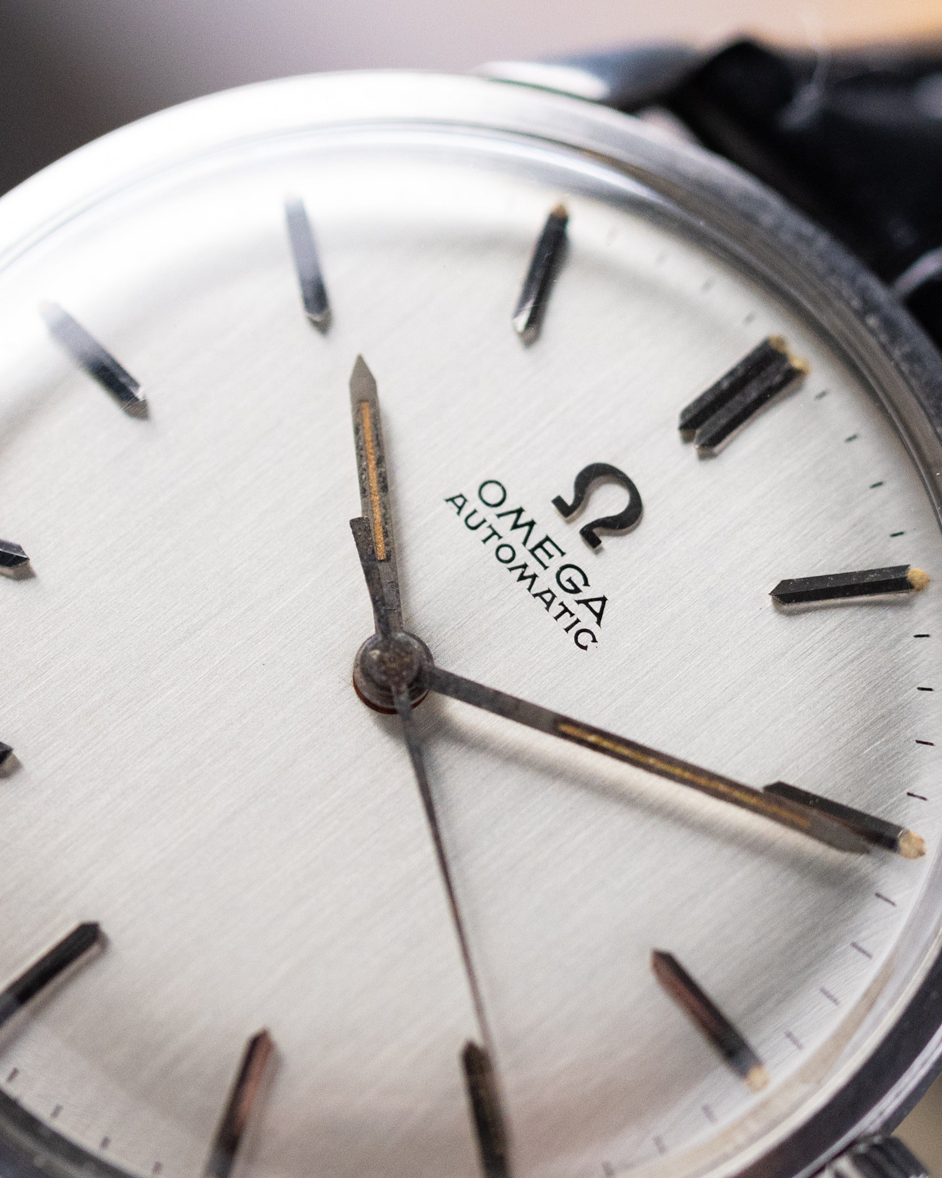 Omega Vintage Swiss Watch, Automatic Cal. 550, Original dial from 1964 - DuMarko