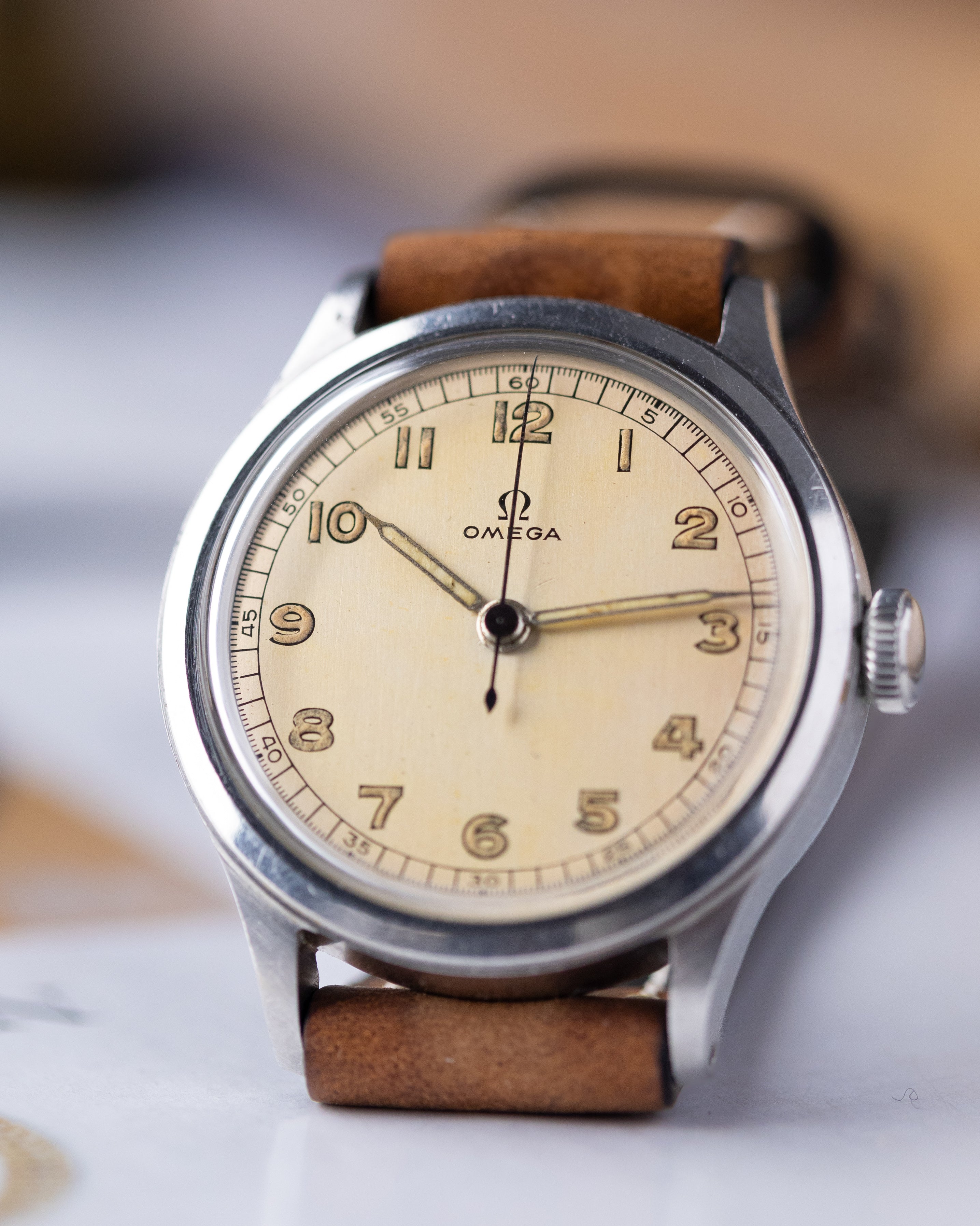 Omega Vintage Swiss watch, Radium Dial, Ref. 2179/2, Cal. 20 F from 1945 - DuMarko