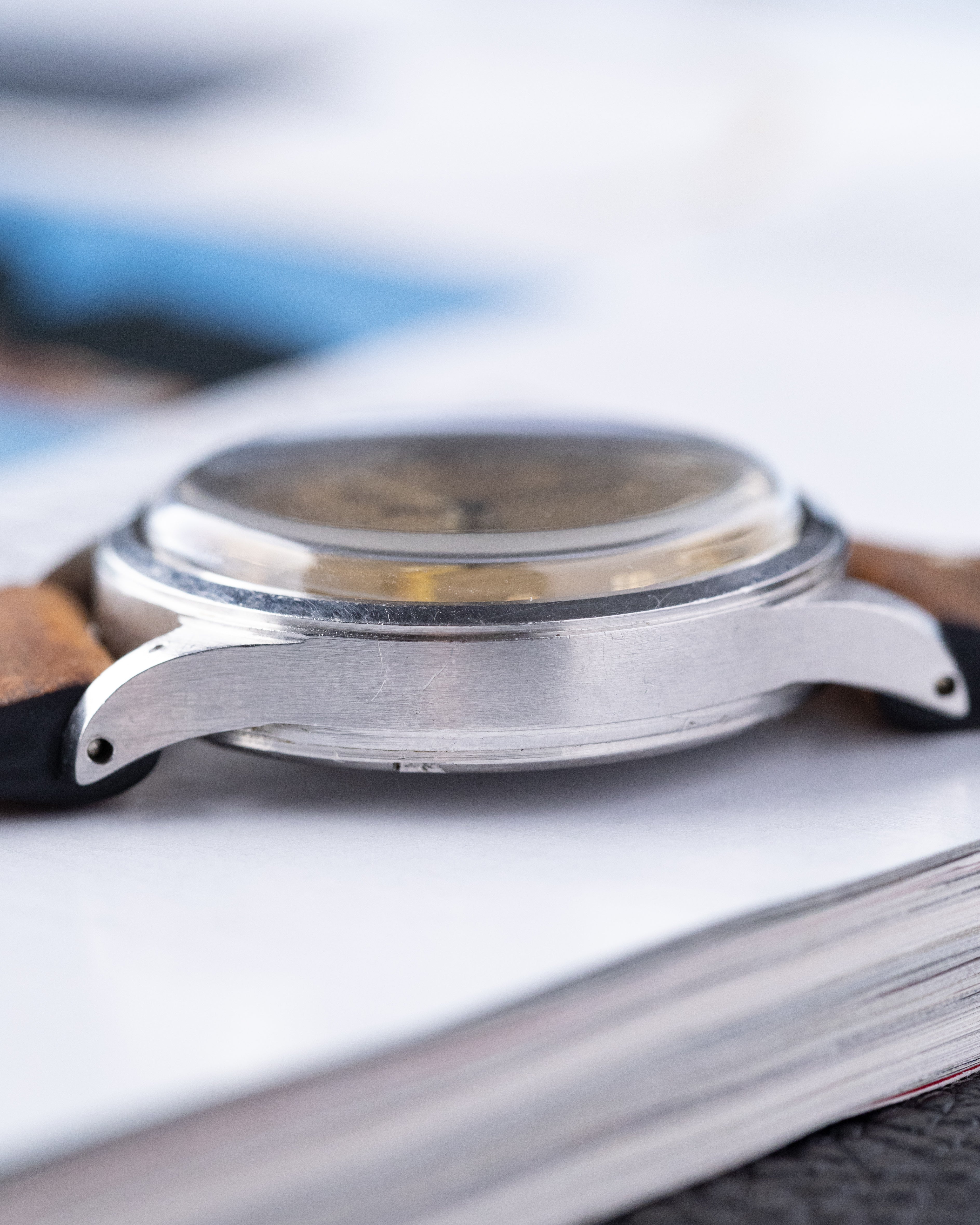 Omega Vintage Swiss watch, Radium Dial, Ref. 2179/2, Cal. 20 F from 1945 - DuMarko