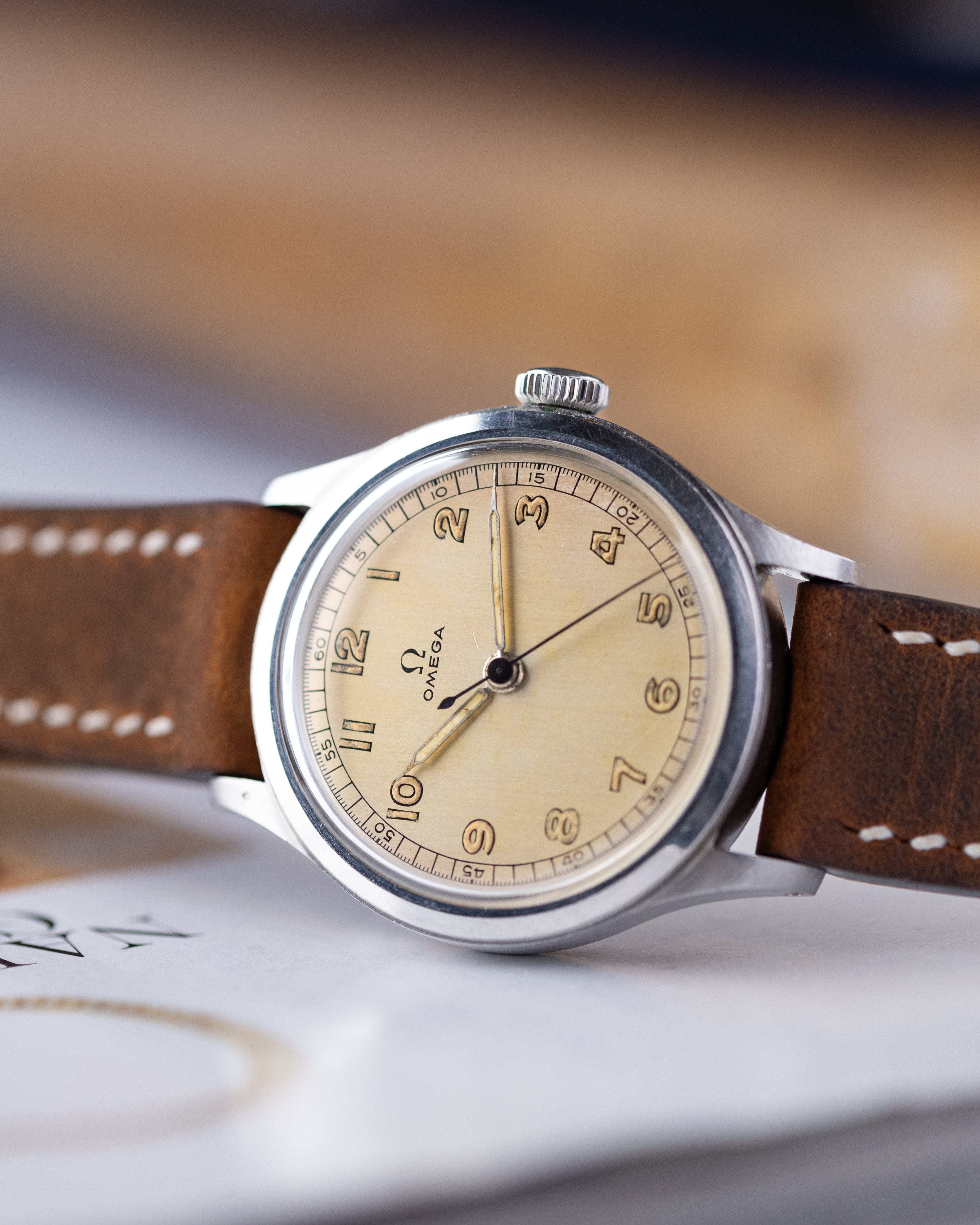 Omega Vintage Swiss watch, Radium Dial, Ref. 2179/2, Cal. 20 F from 1945 - DuMarko