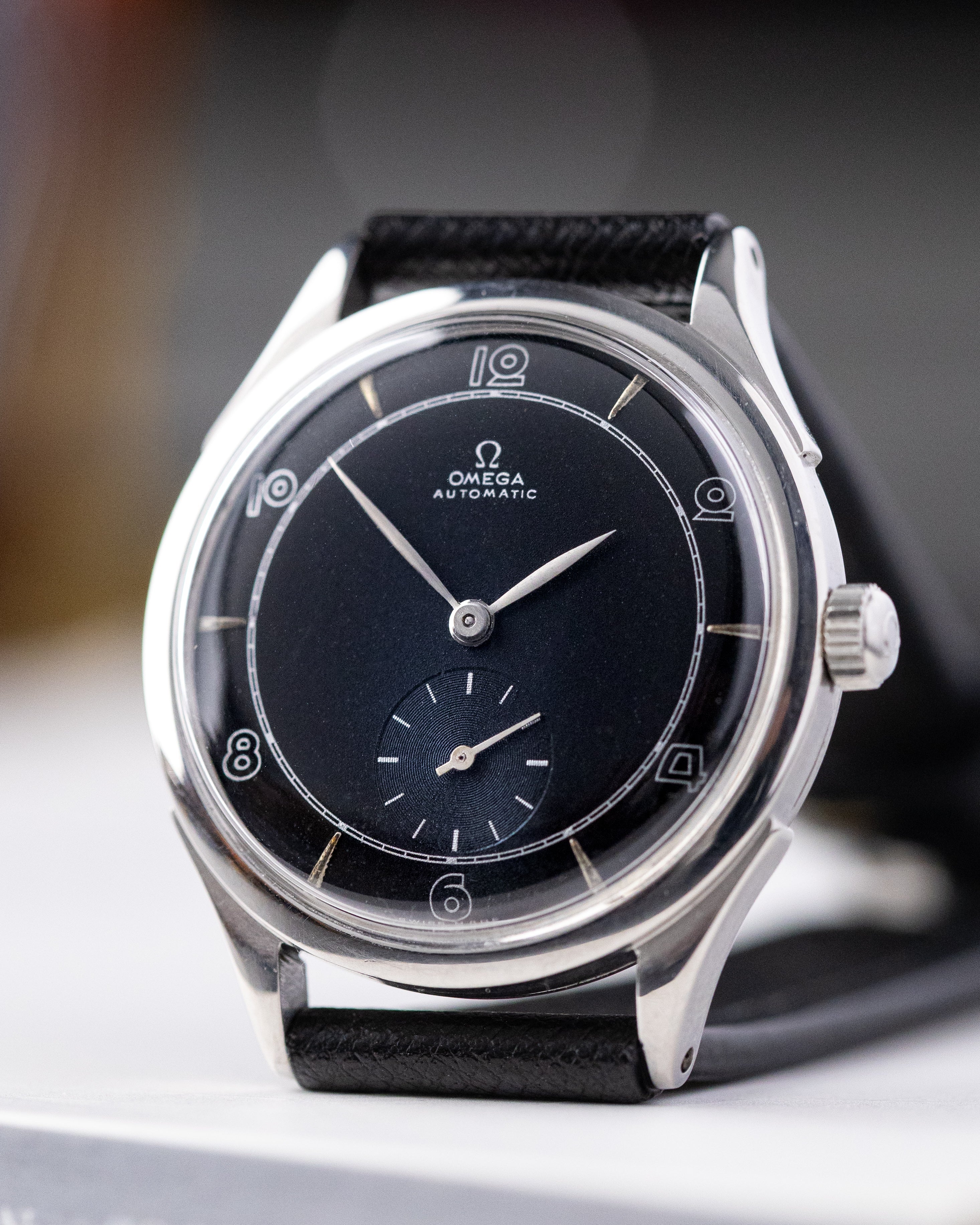 Omega Vintage Swiss Watch, Ref. 2374/5, Bumper Automatic Cal. 30.10 from 1944 - DuMarko