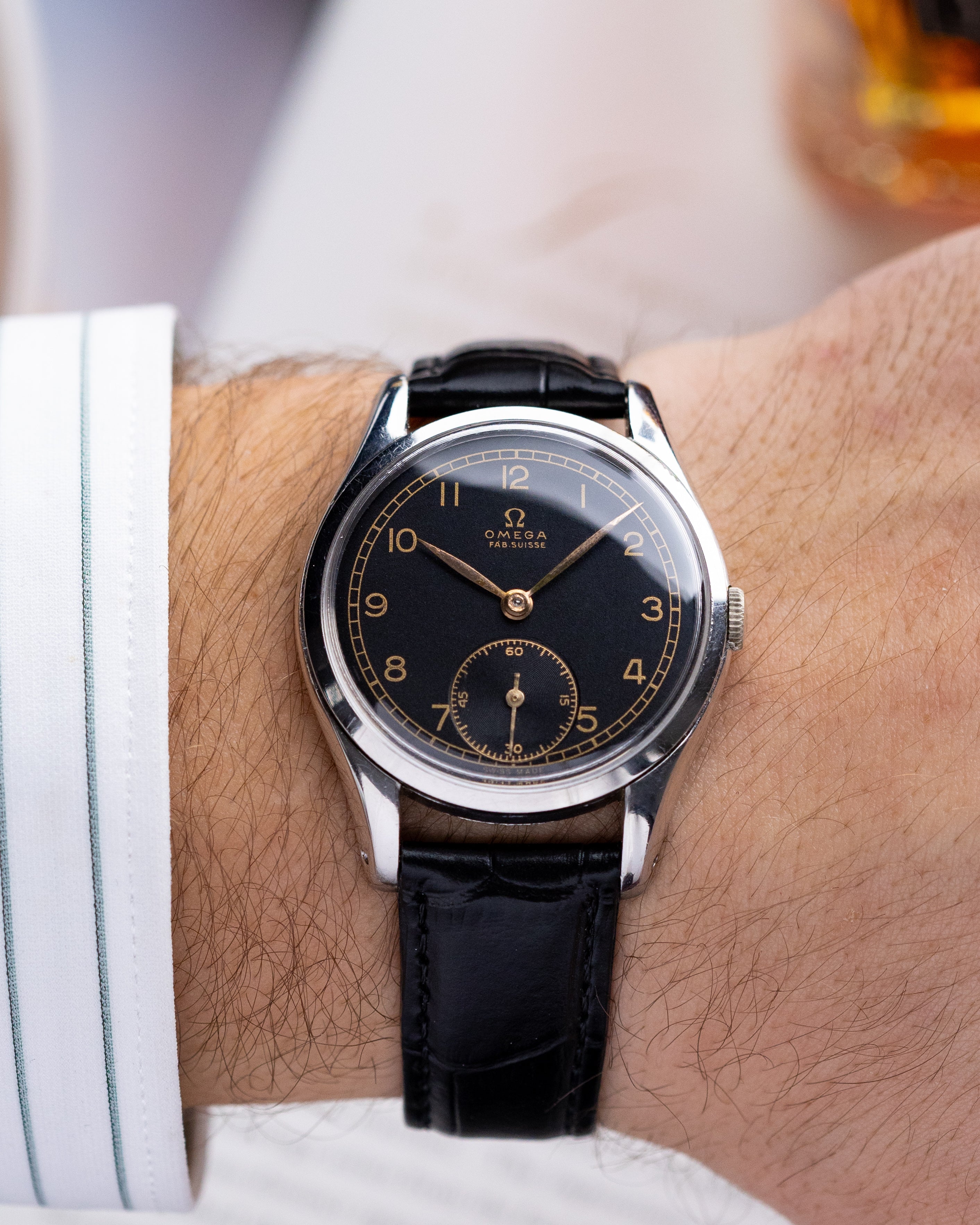 Omega Vintage Swiss Watch, Ref. 2503 - 7, Black Gilt Dial, Cal. 265 from 1947 - DuMarko