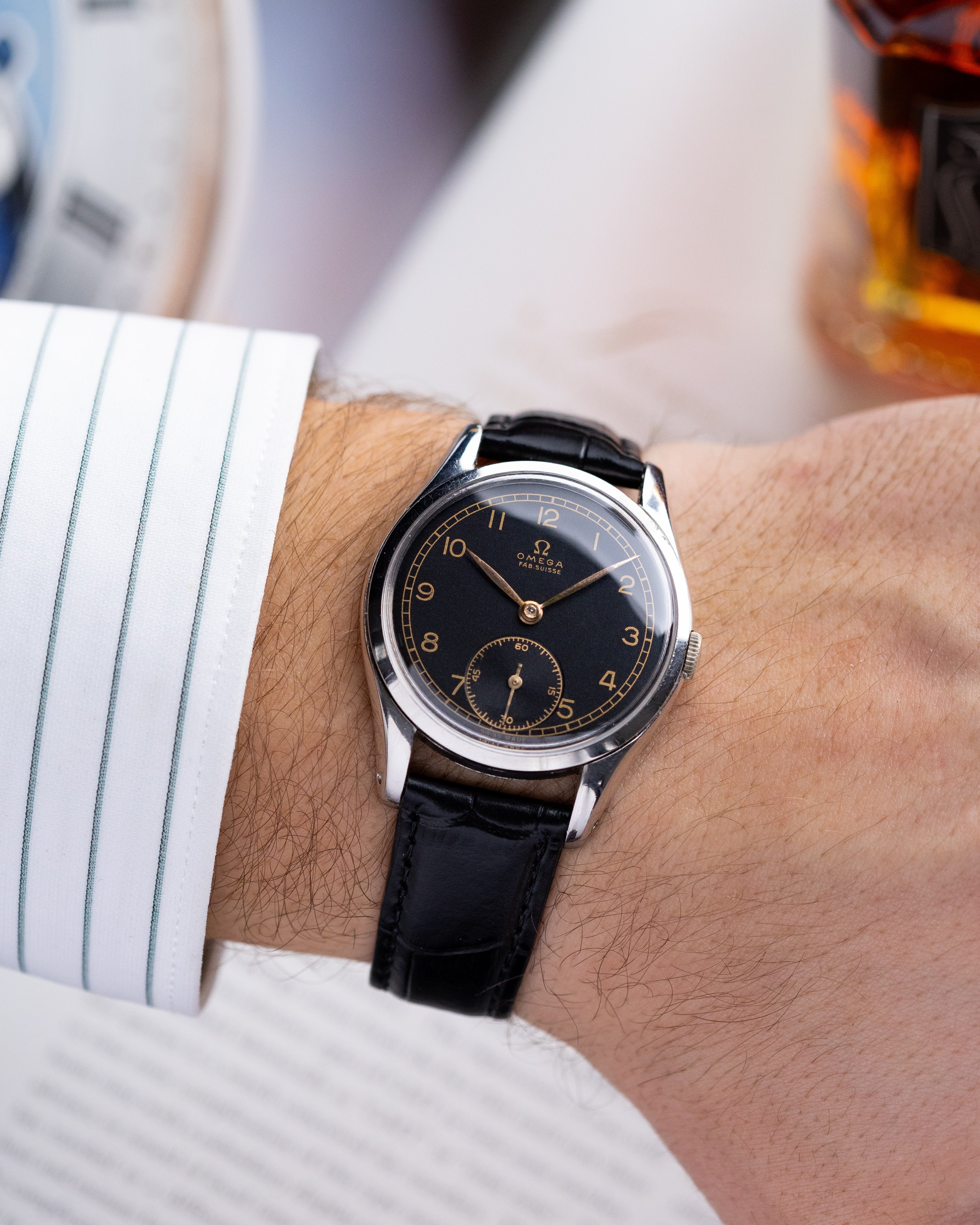 Omega Vintage Swiss Watch, Ref. 2503 - 7, Black Gilt Dial, Cal. 265 from 1947 - DuMarko