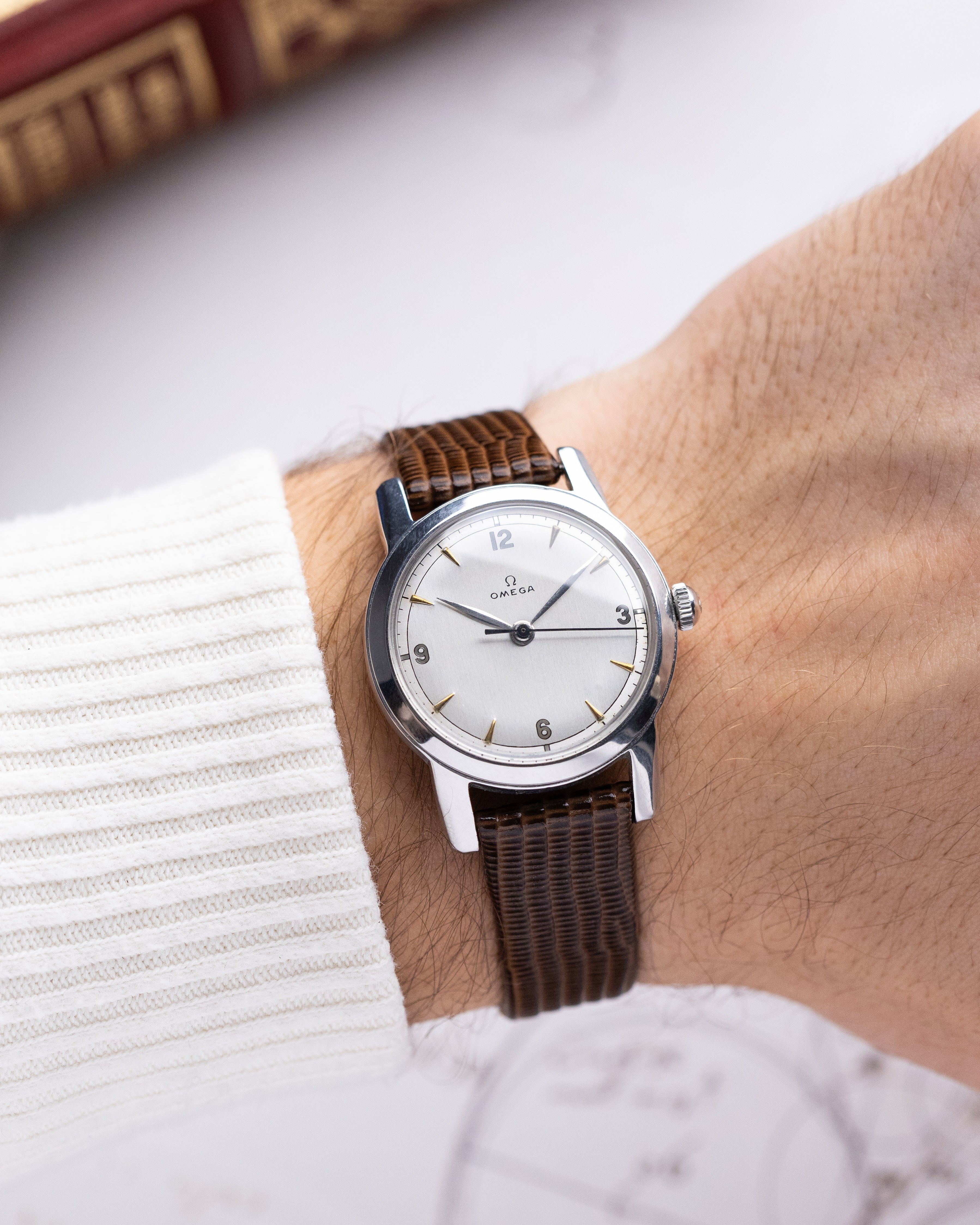 Omega Vintage Swiss Watch, Two - tone metallic dial, Ref. 2474 - 2, Cal. 28SC from 1947 - DuMarko