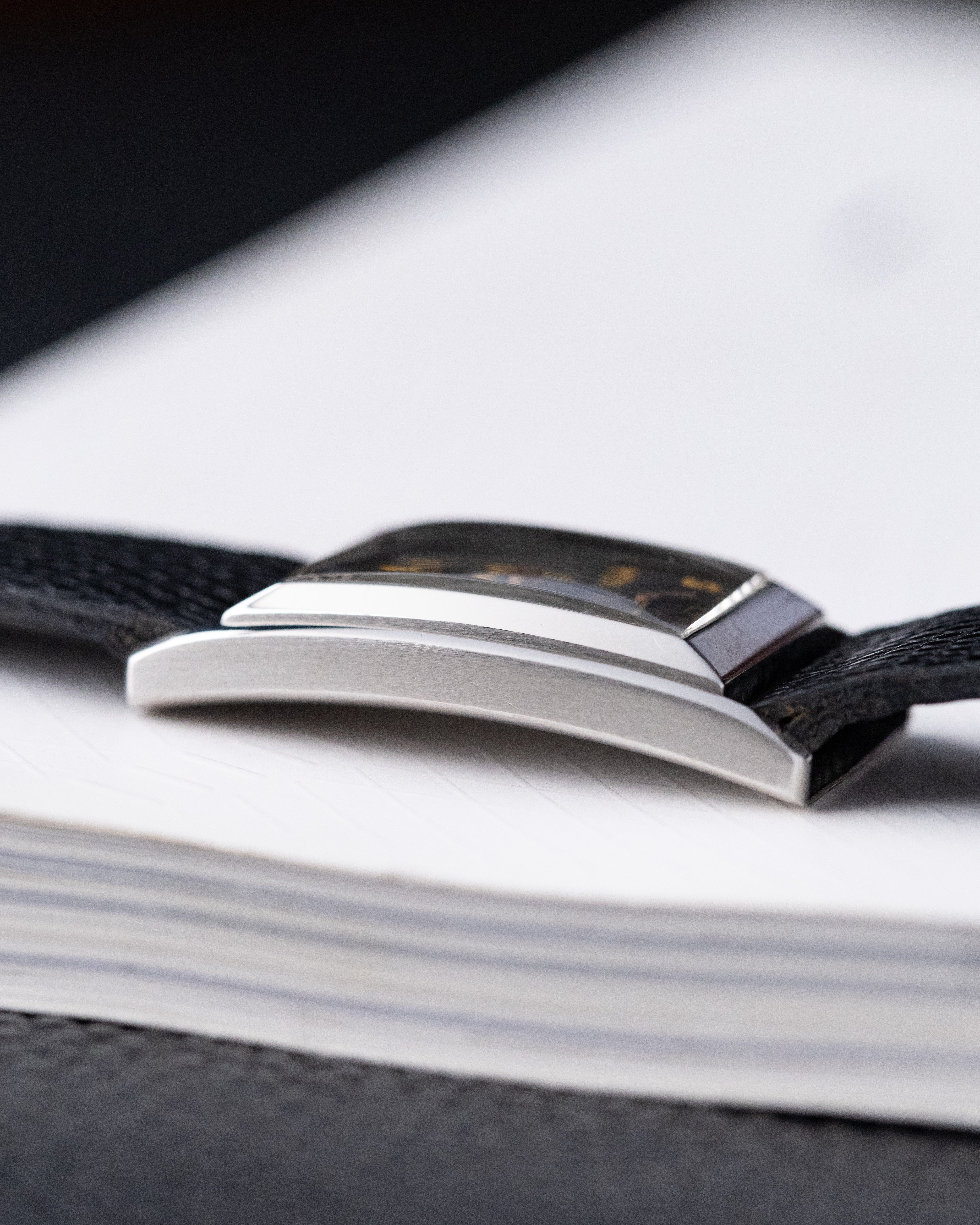 Omega Vintage Tonneau Pupitre Curvex Case, Cal. T17, Art Deco Style from 1930 - DuMarko