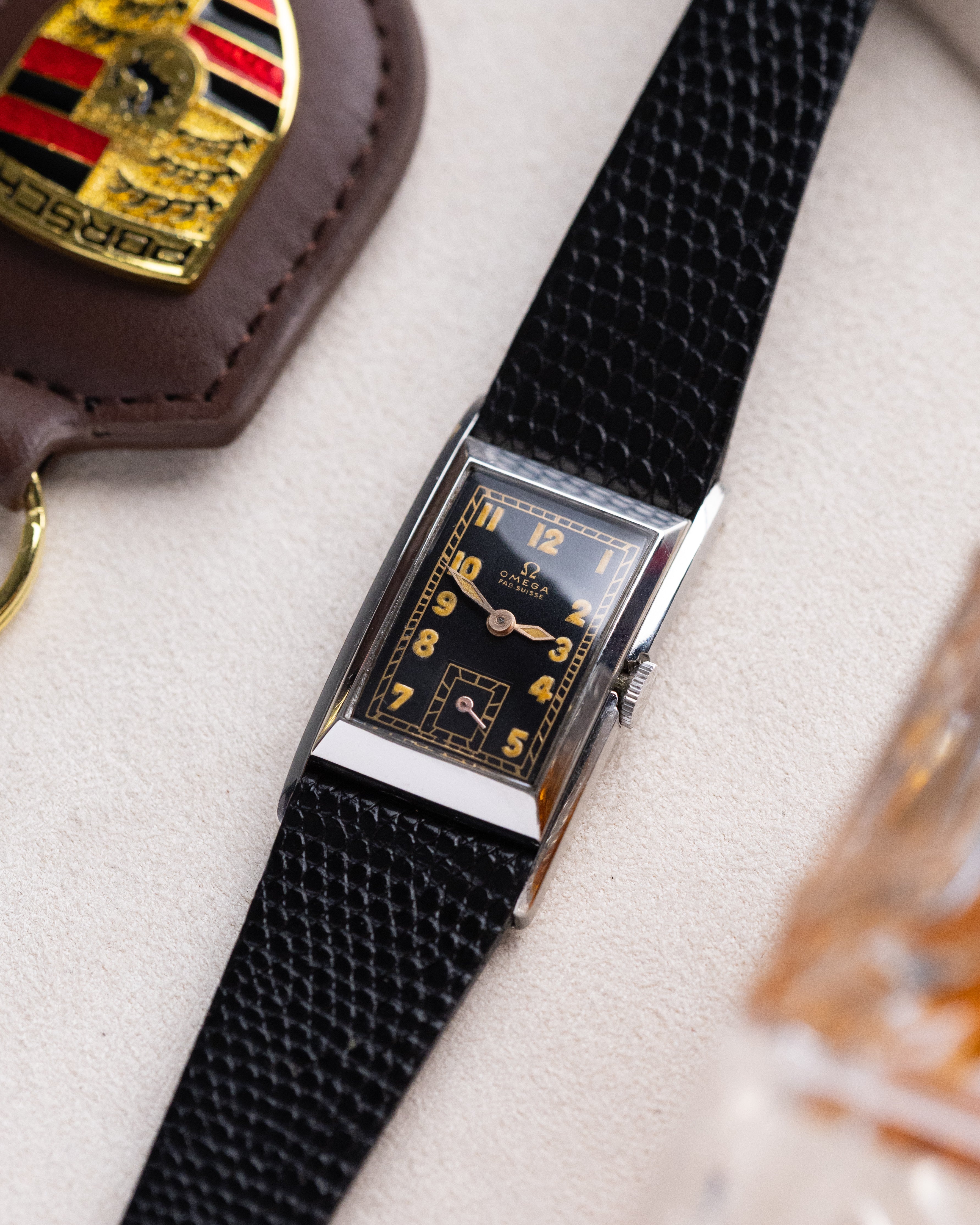 Omega Vintage Tonneau Pupitre Curvex Case, Cal. T17, Art Deco Style from 1930 - DuMarko