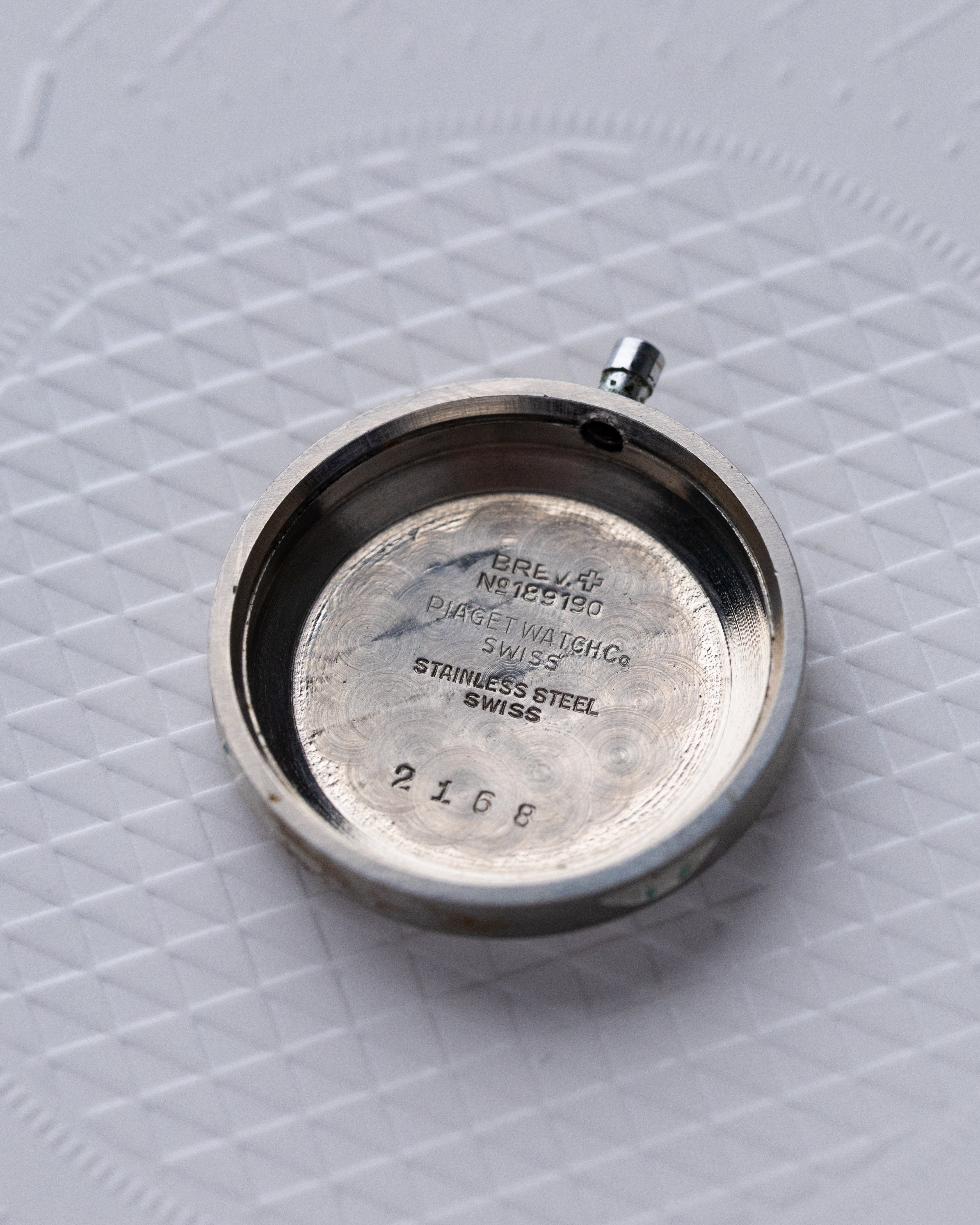 Piaget Ultra Rare Clamshell Case, Cal.1080, Schmitz case from 1950's - DuMarko