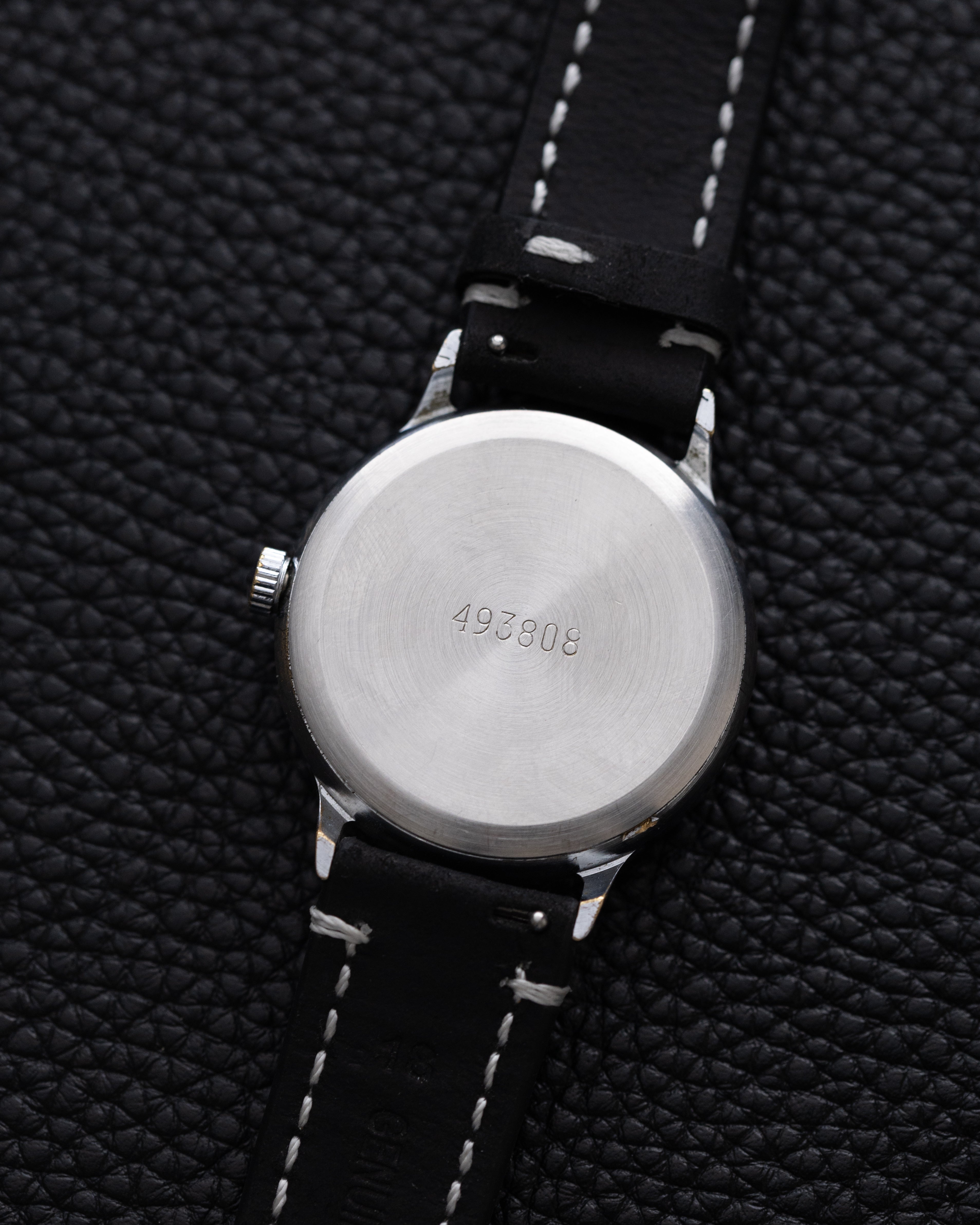 Poljot Vintage Soviet Watch, Calendar window, Made in USSR - DuMarko