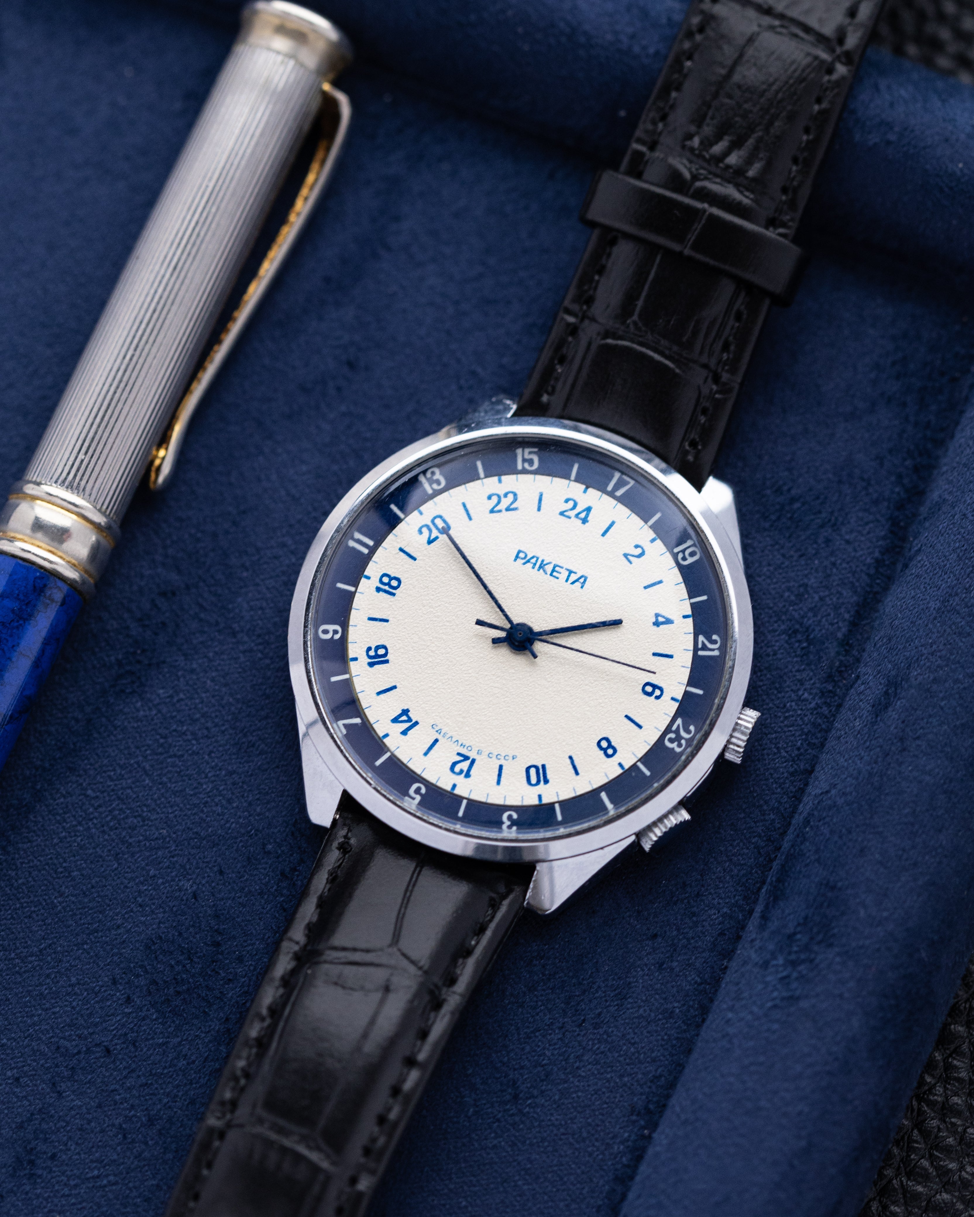 Raketa Vintage watch 24 hours Original dial Oversize case 40 mm from 1970's - DuMarko