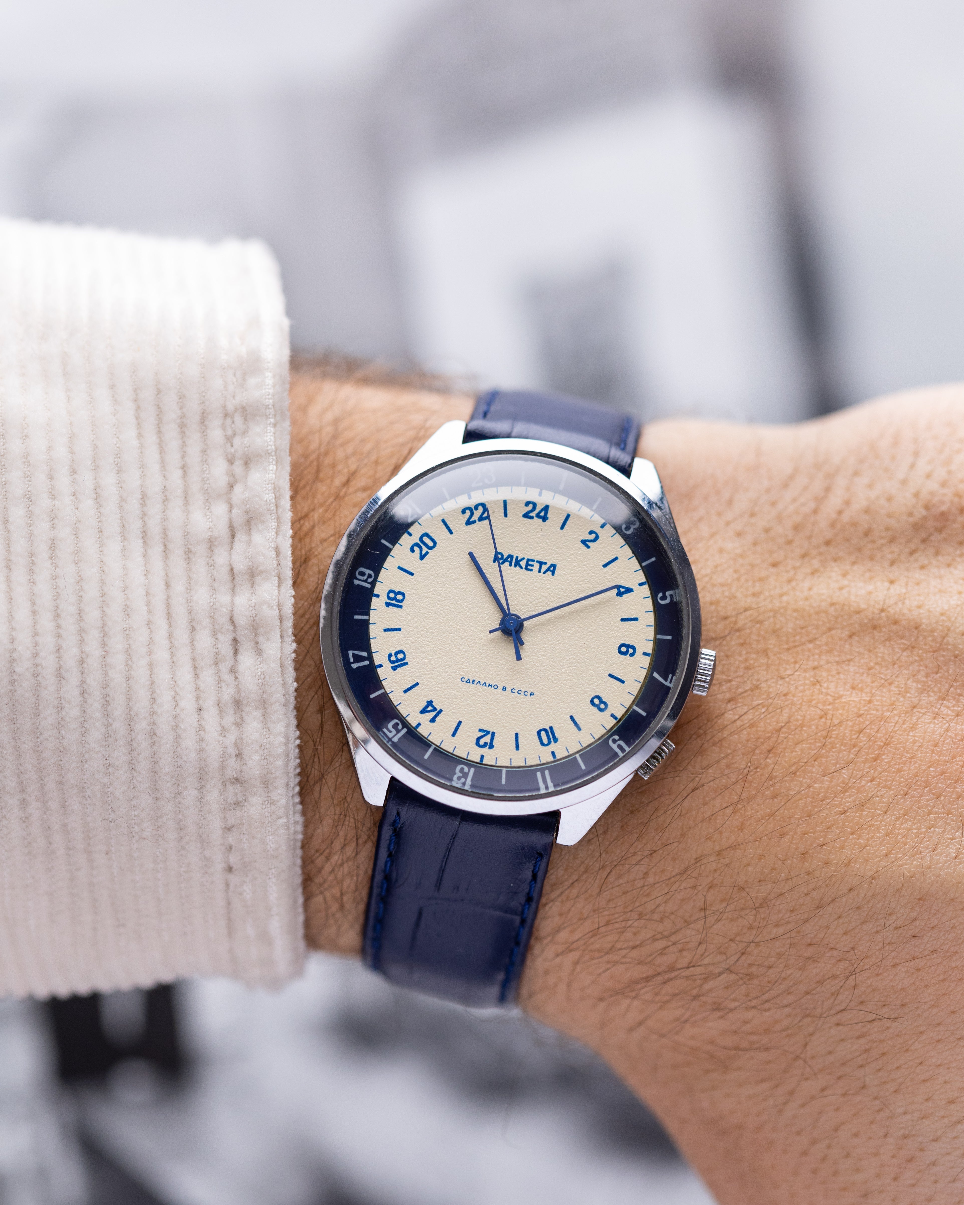 Raketa Vintage watch 24 hours Original dial Oversize case 40 mm from 1970's - DuMarko