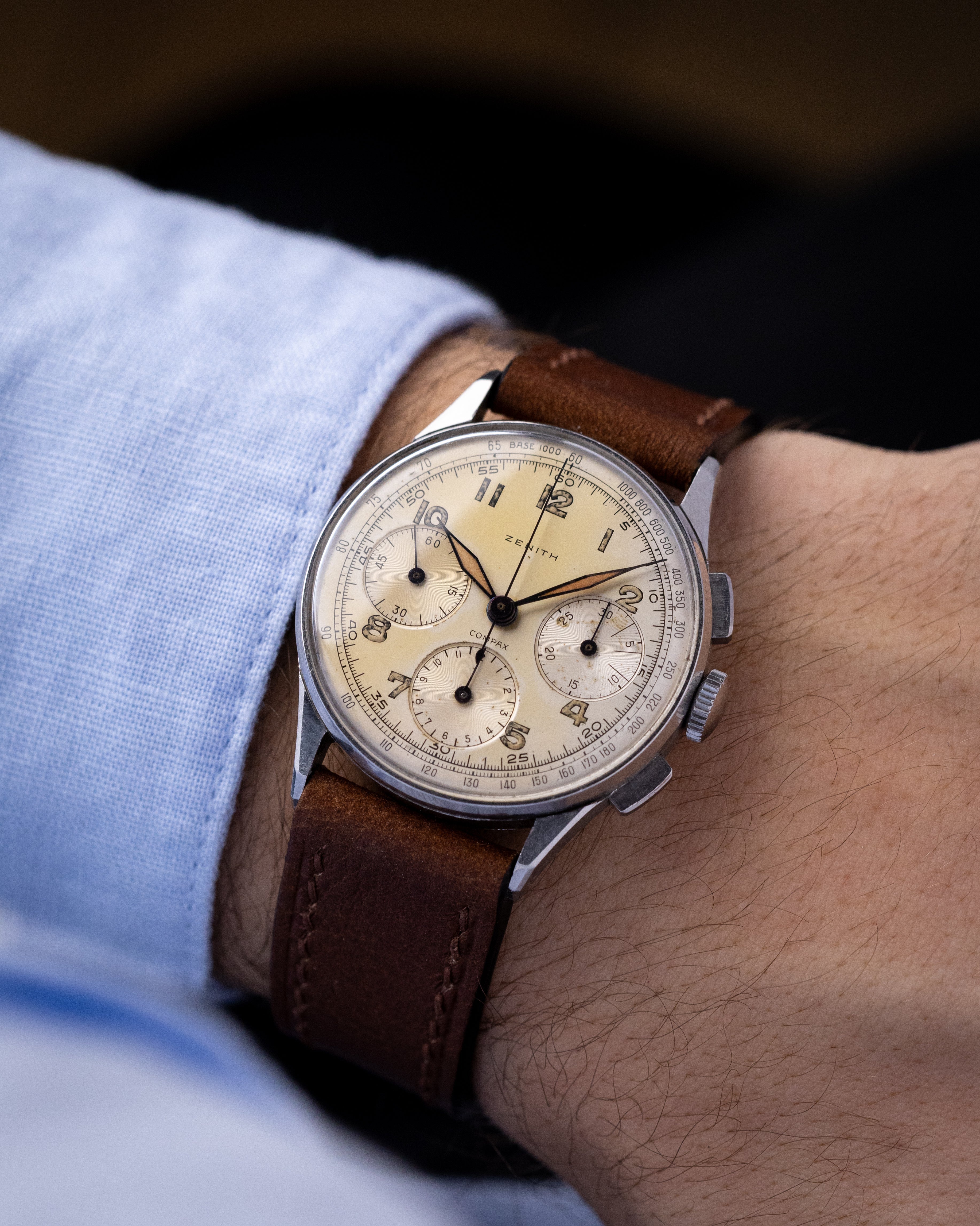 Rare Vintage Zenith/Universal Genève Compax Chronograph, Ref. 22510, Cal. 156, Tri - Register, Cream Patina Dial from 1940s - DuMarko