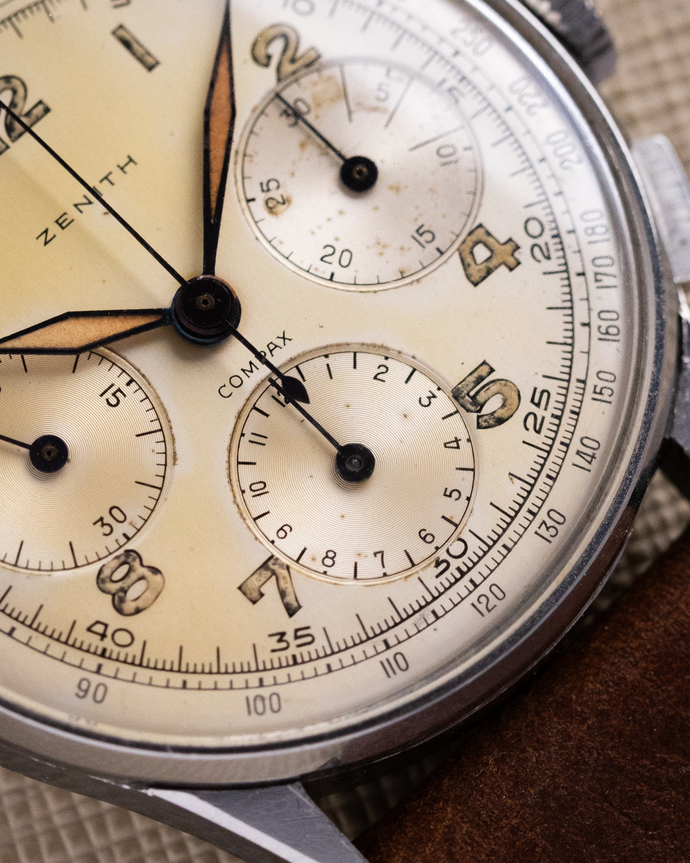 Rare Vintage Zenith/Universal Genève Compax Chronograph, Ref. 22510, Cal. 156, Tri - Register, Cream Patina Dial from 1940s - DuMarko