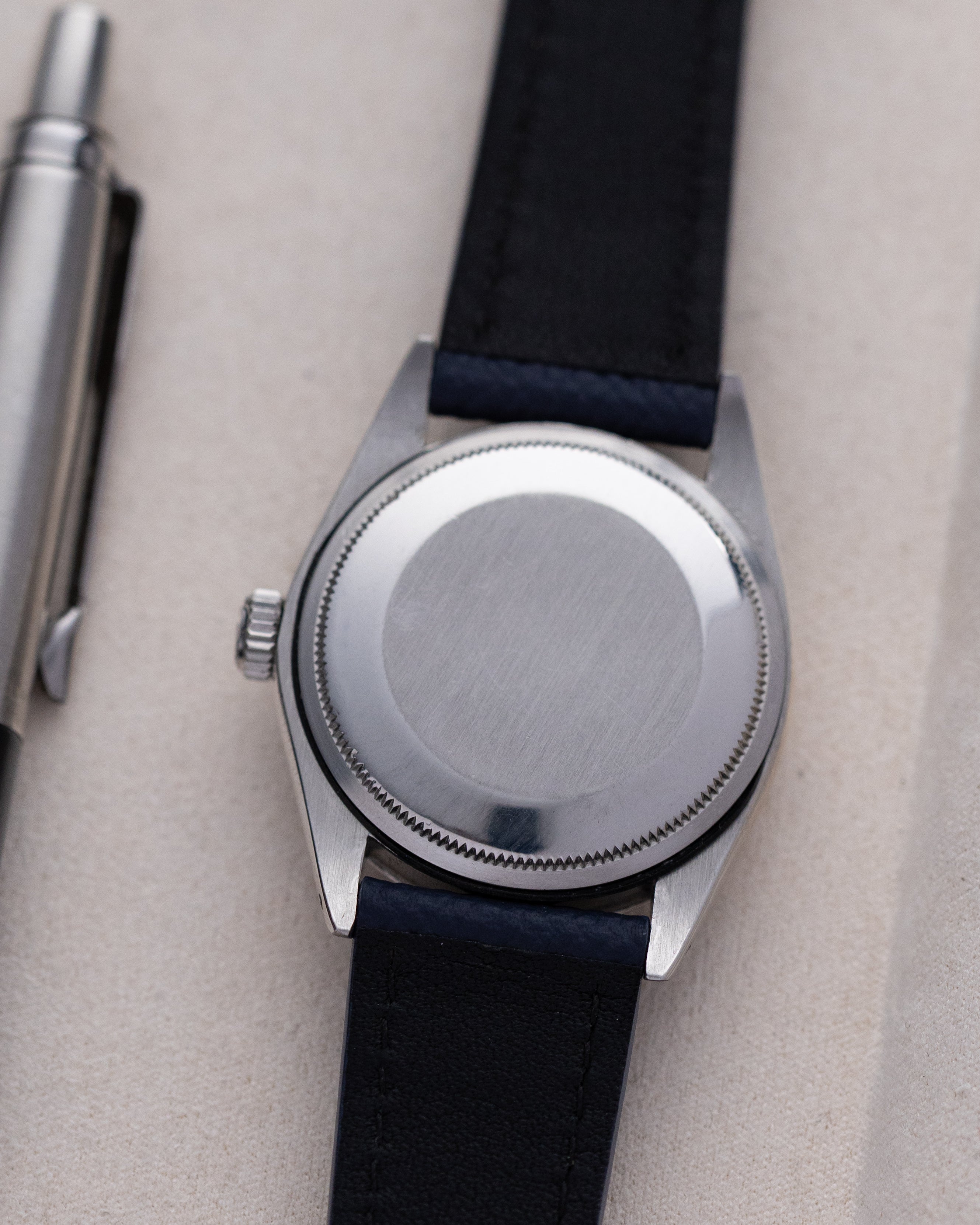 Rolex Vintage Oyster Perpetual Date Ref. 1500, Blue Sunburst Dial, Caliber 1520 from 1970's - DuMarko