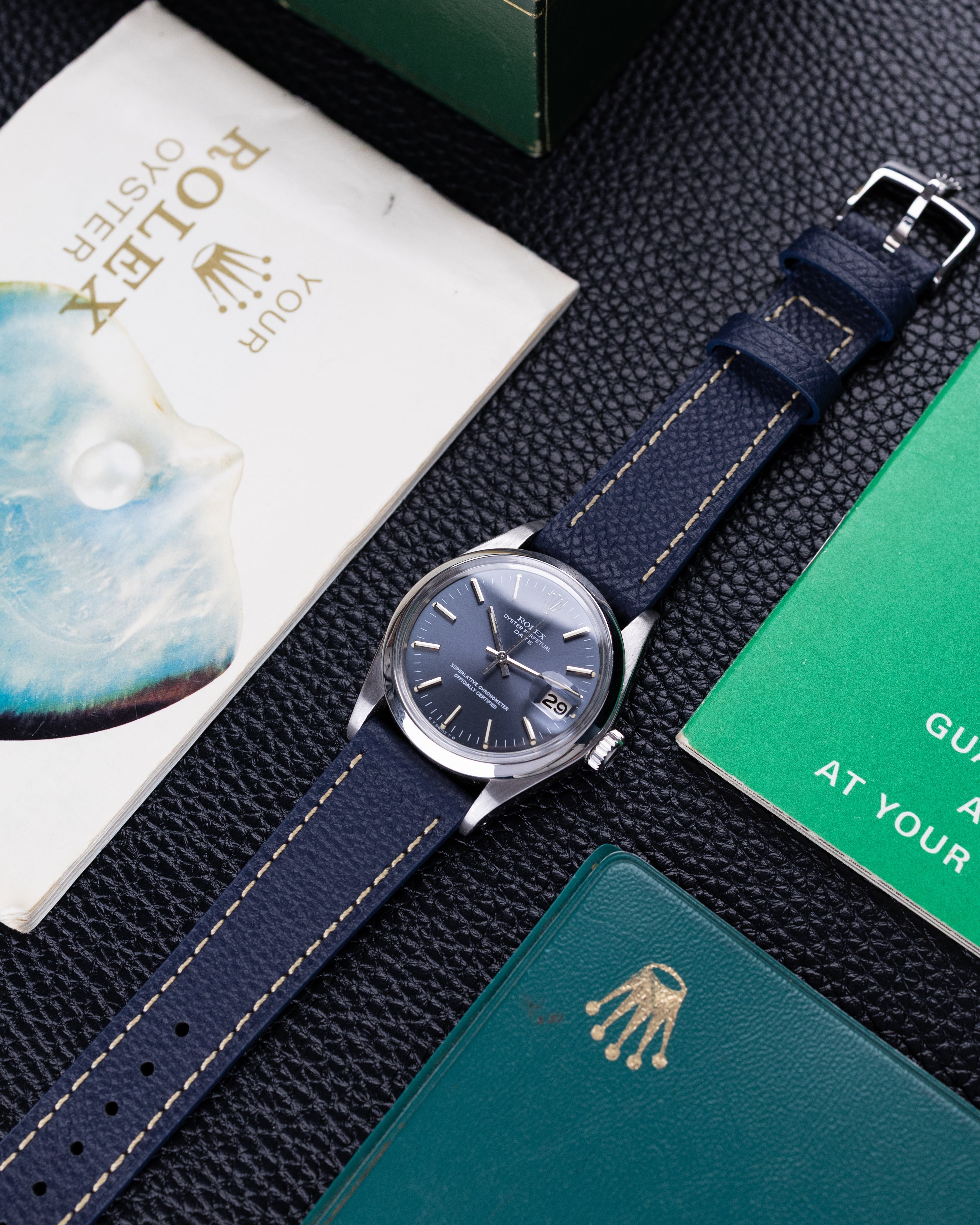 Rolex Vintage Oyster Perpetual Date Ref. 1500, Blue Sunburst Dial, Caliber 1520 from 1970's - DuMarko