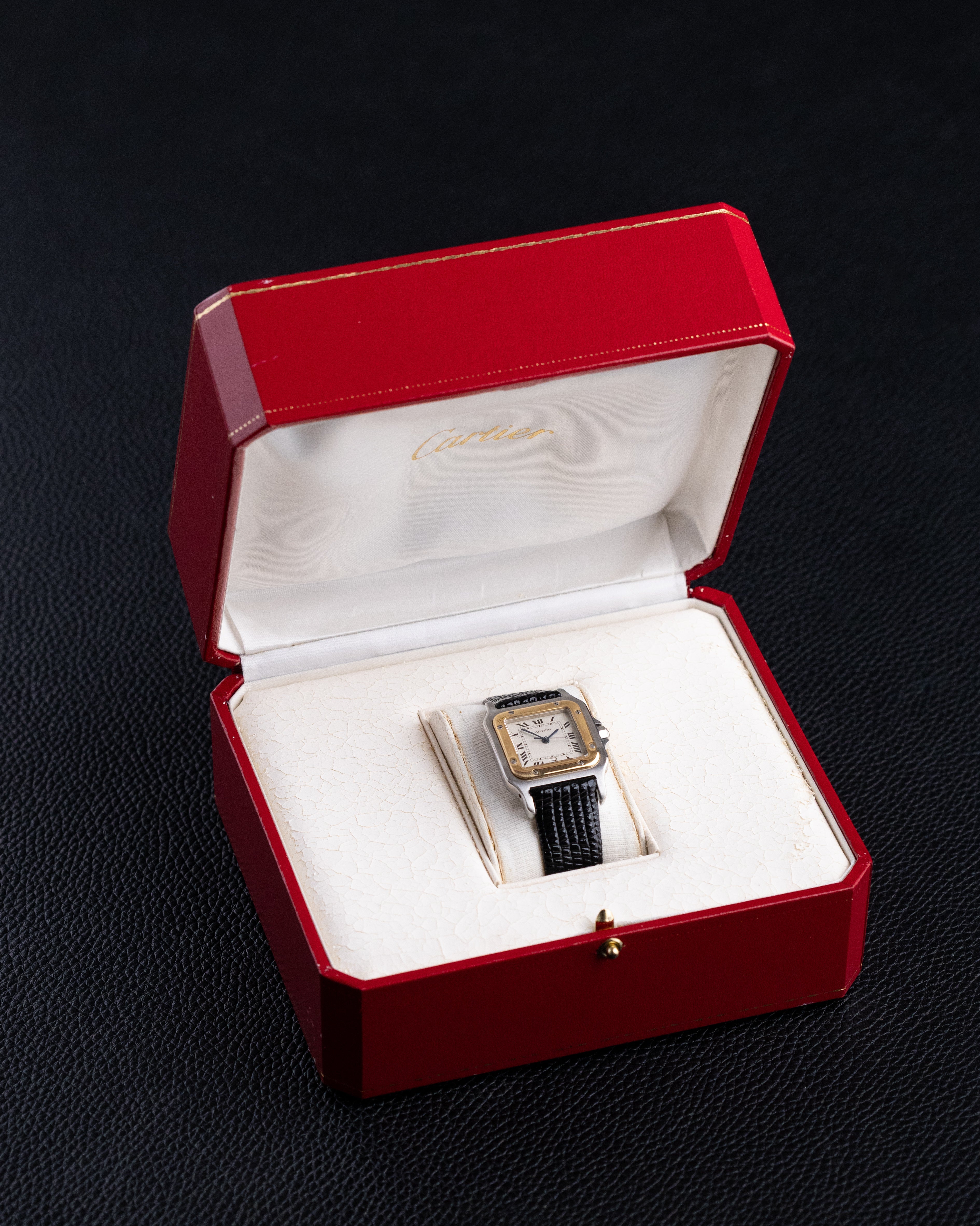 Vintage Cartier Santos Quartz, Ref. 187901, Roman numerals, Date window - DuMarko